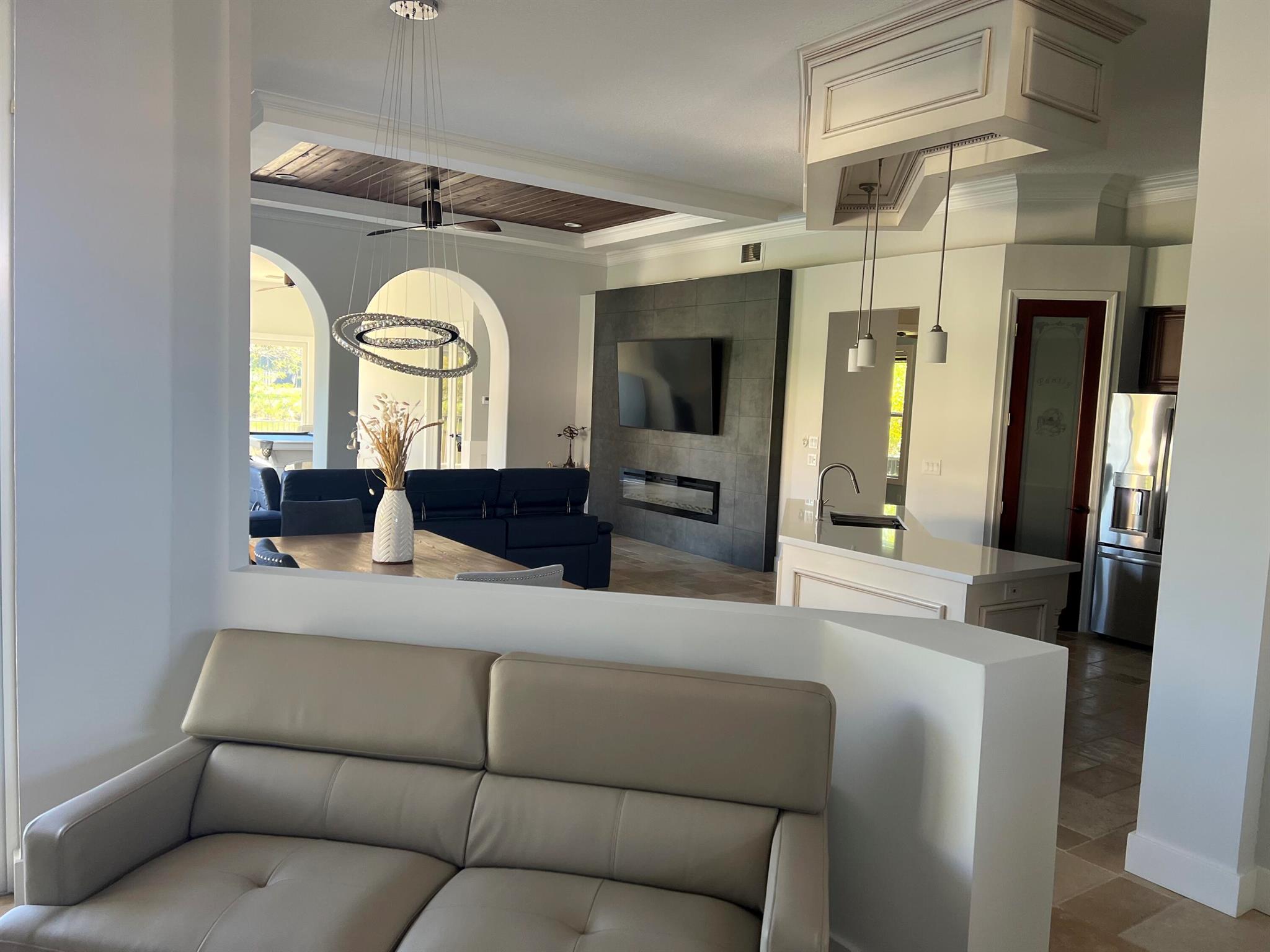 12211 Rockledge Circle