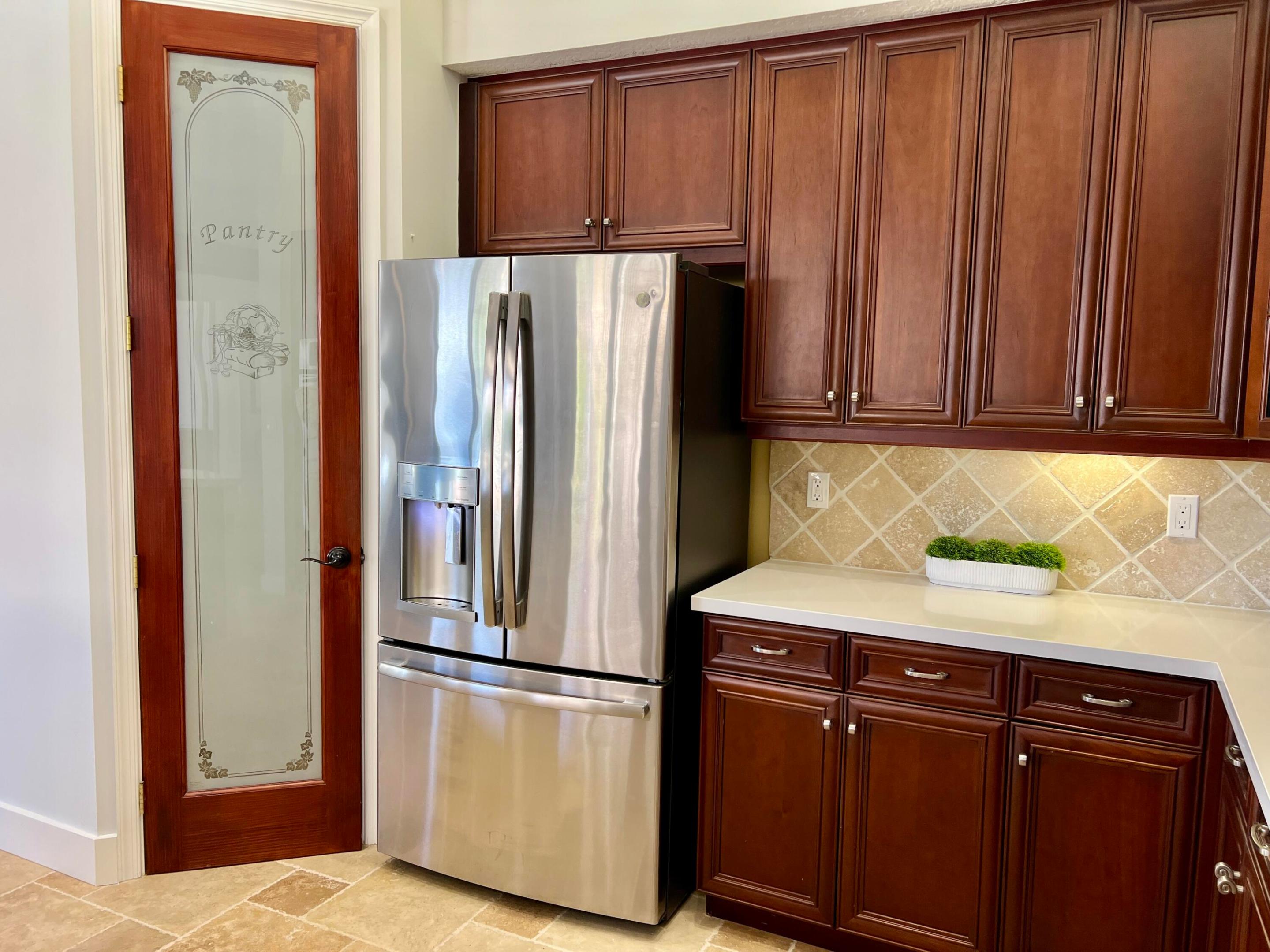 12211 Rockledge Circle