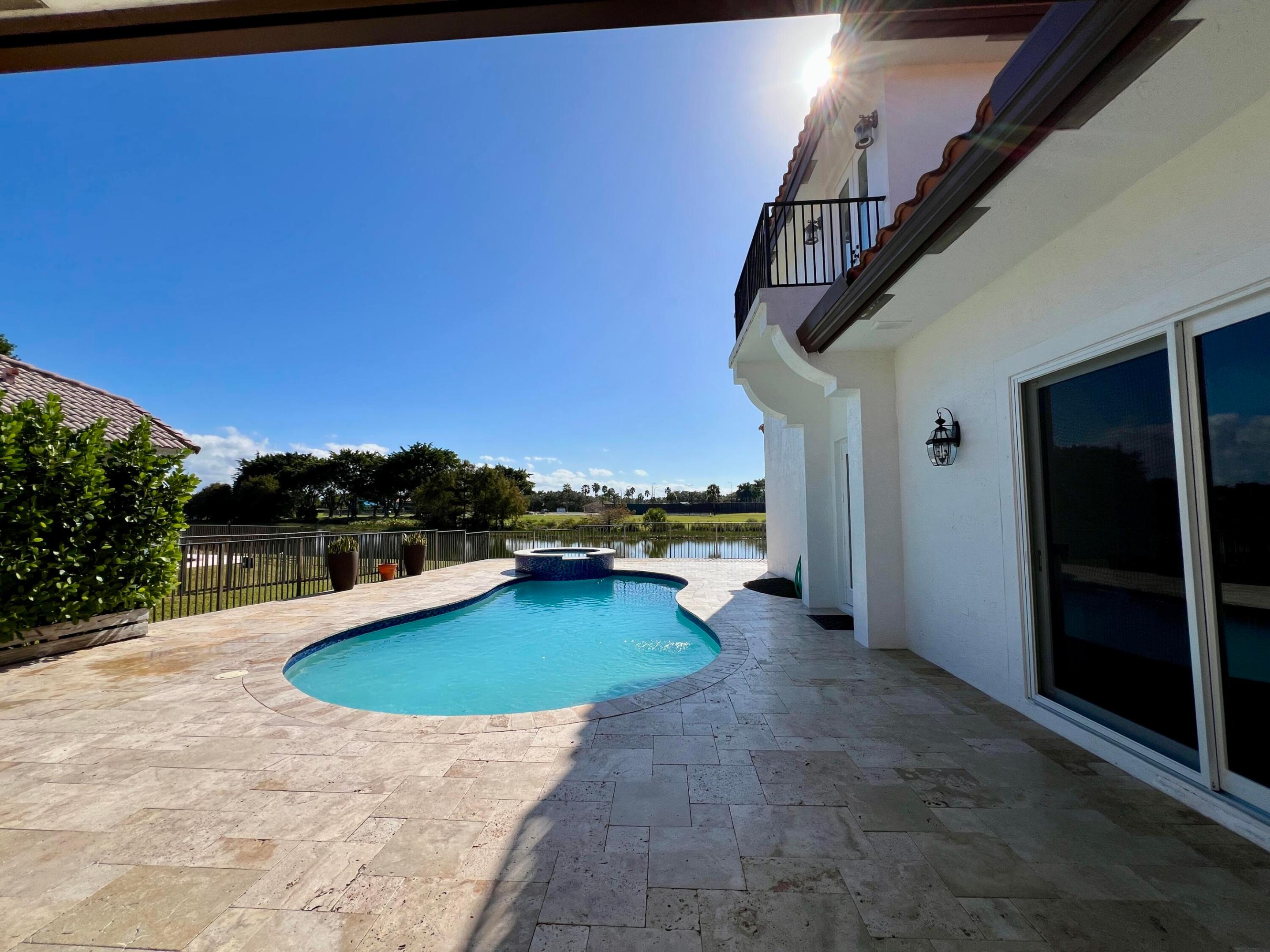 12211 Rockledge Circle