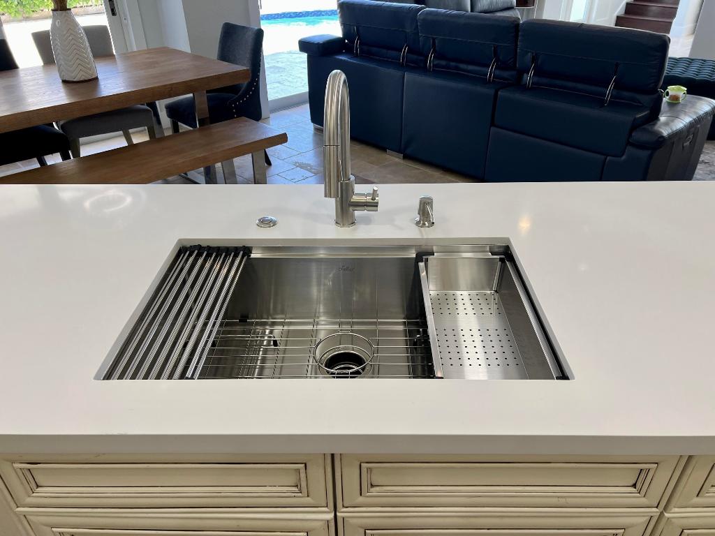 12211 Rockledge Circle