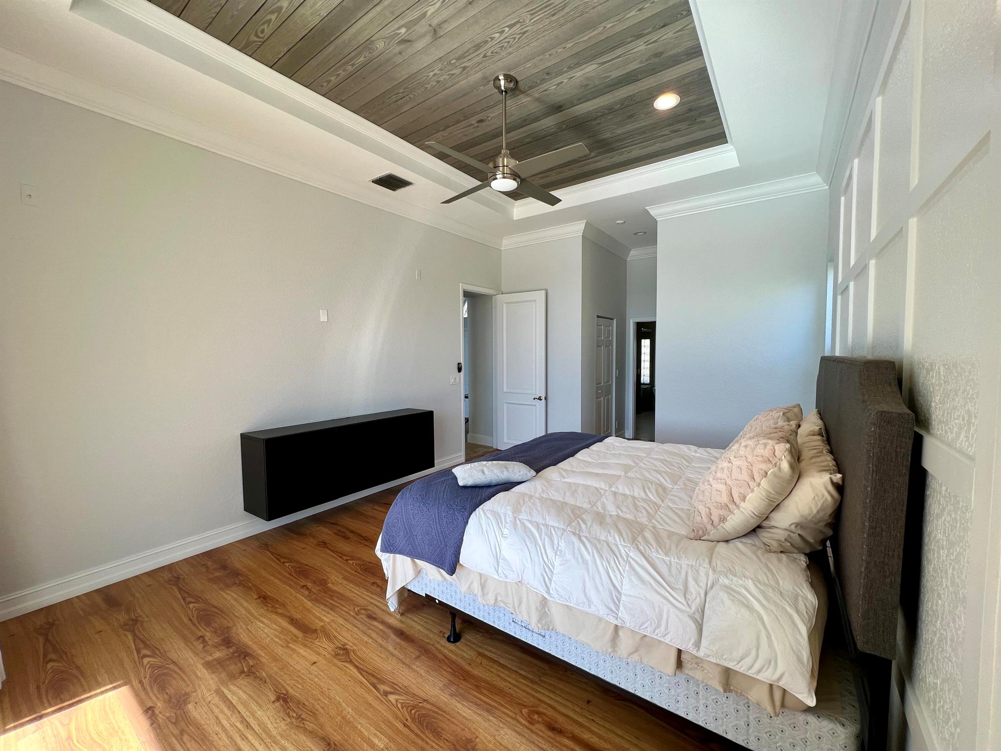 12211 Rockledge Circle