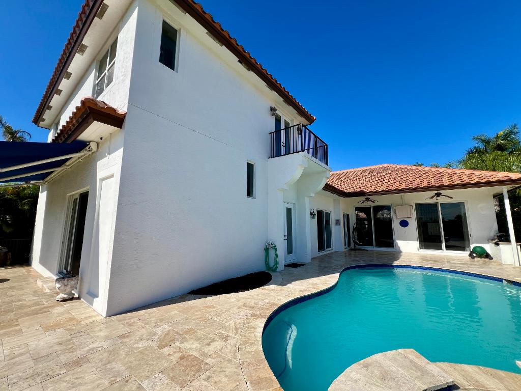 12211 Rockledge Circle