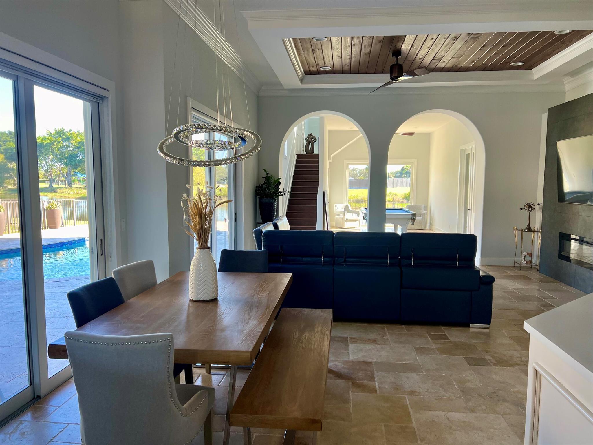 12211 Rockledge Circle