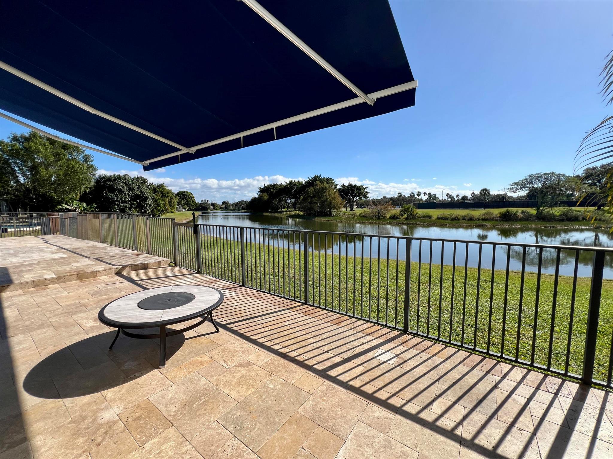 12211 Rockledge Circle