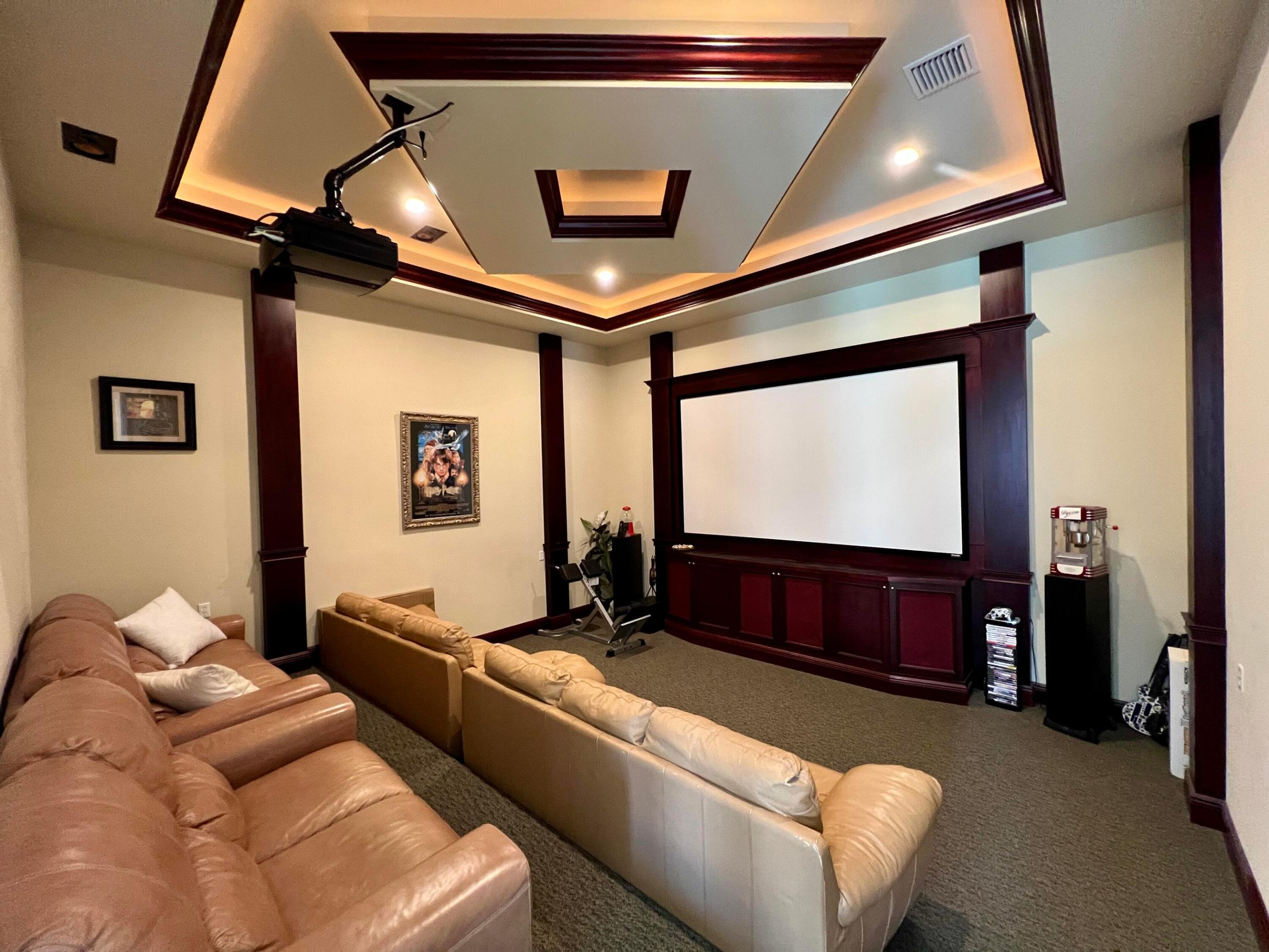 12211 Rockledge Circle