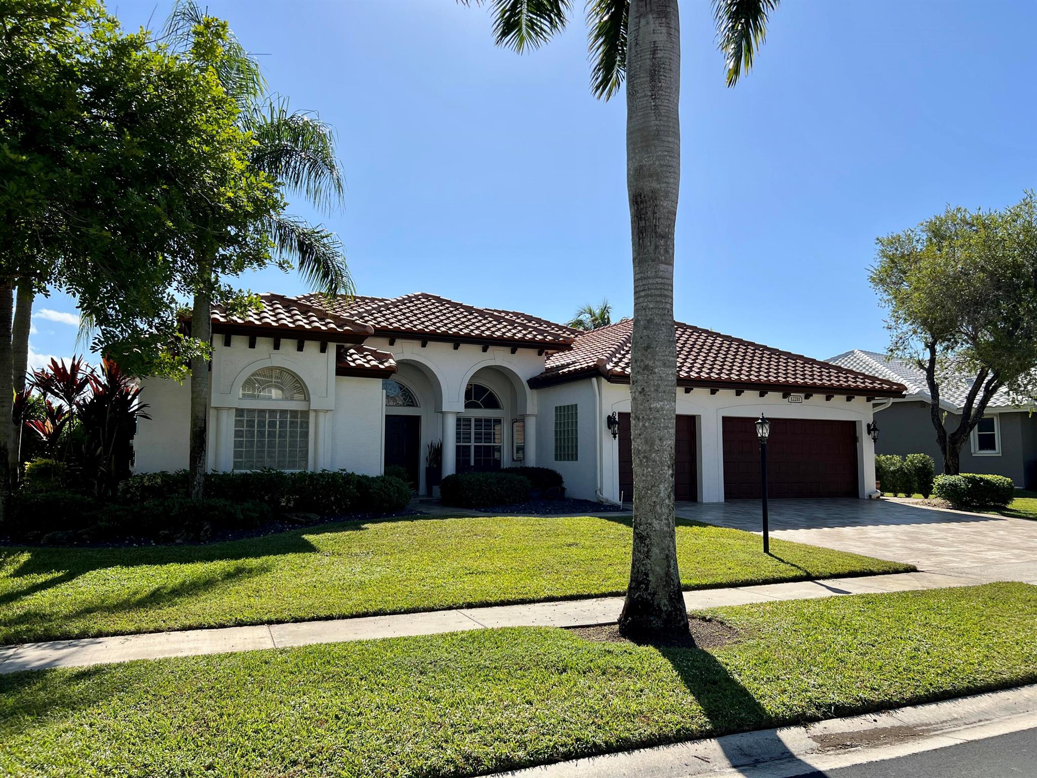 12211 Rockledge Circle