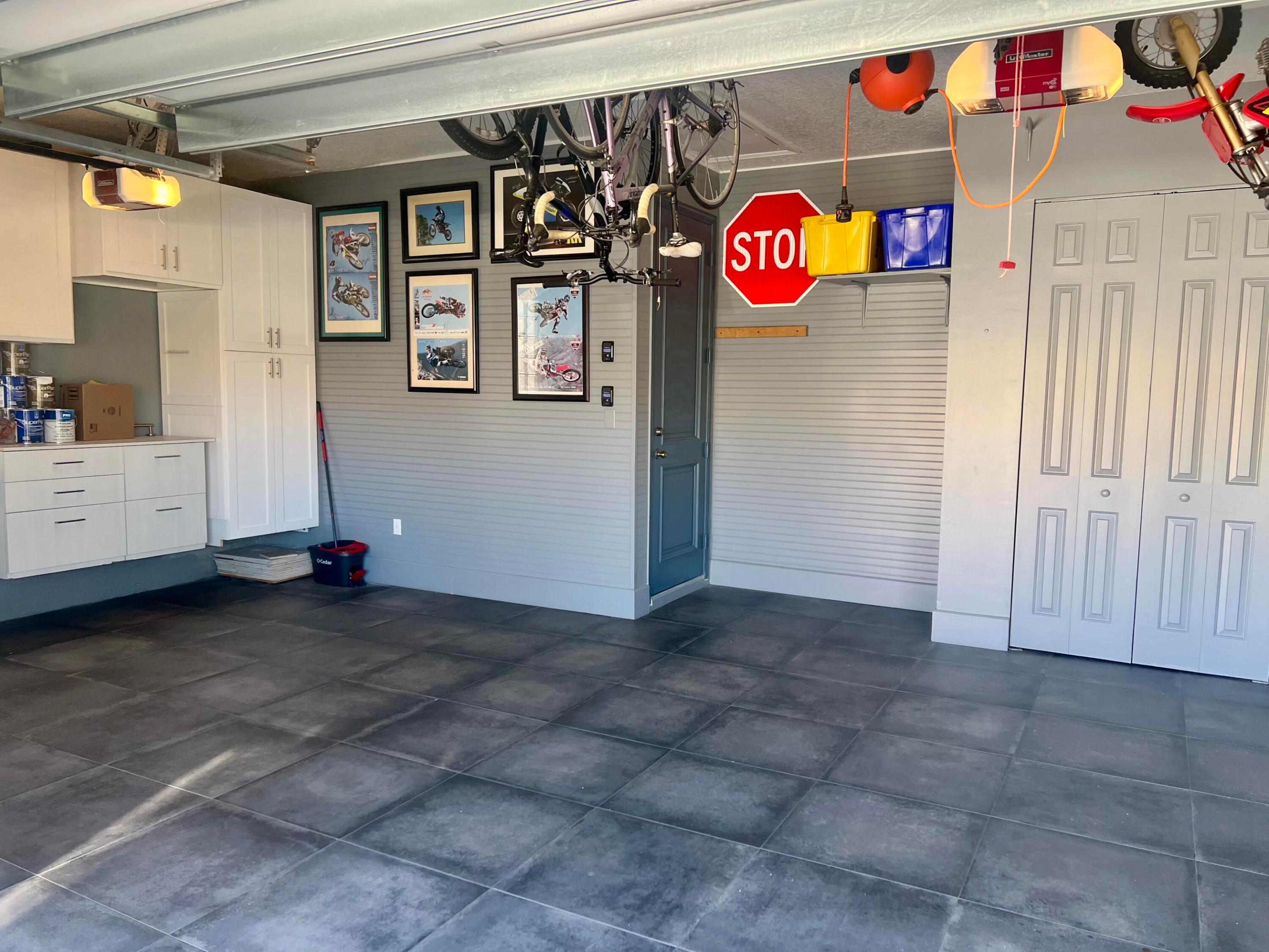 12211 Rockledge Circle