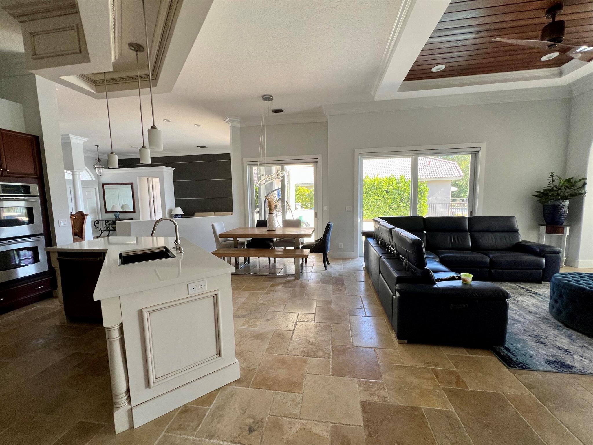 12211 Rockledge Circle