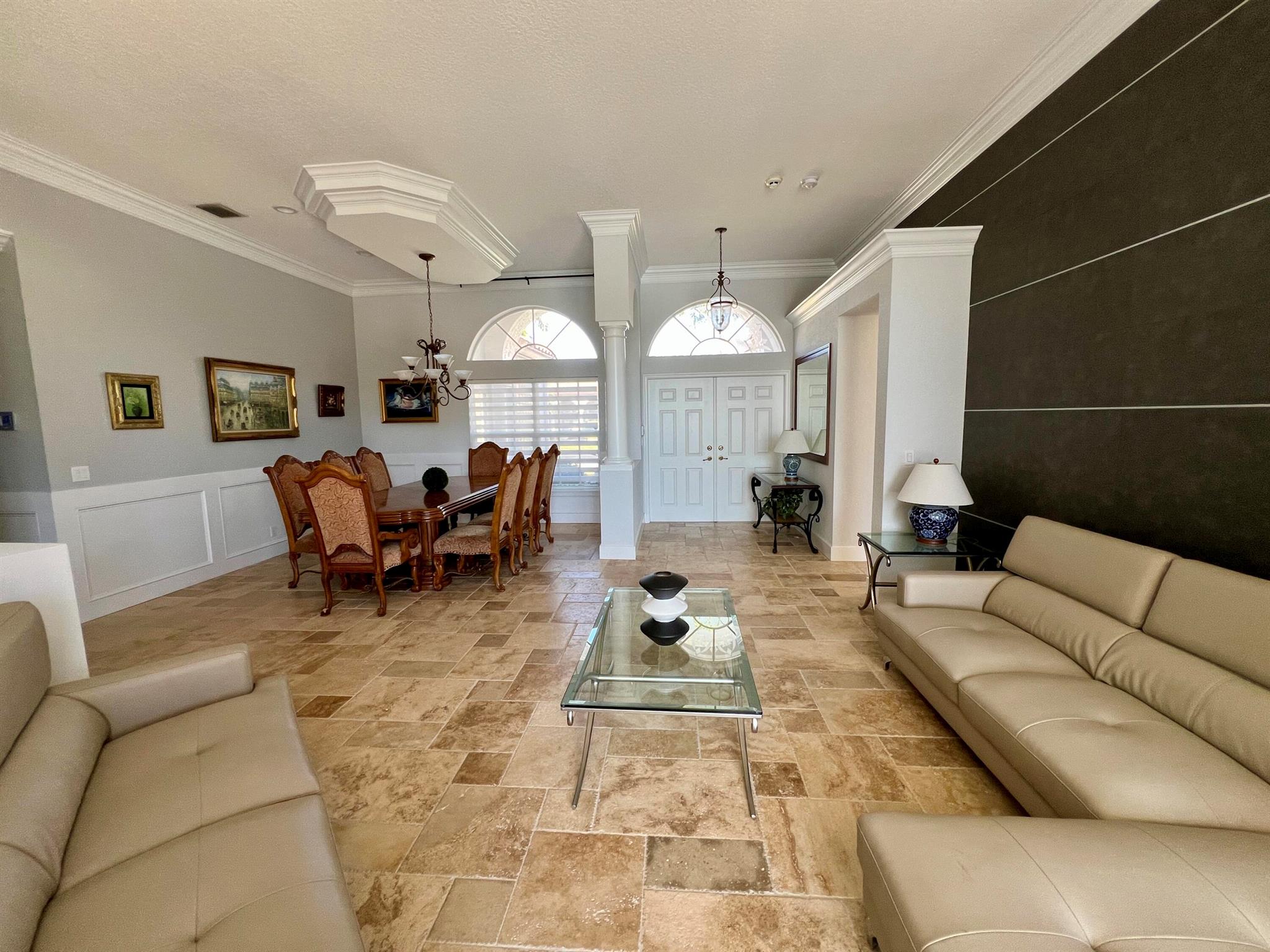 12211 Rockledge Circle