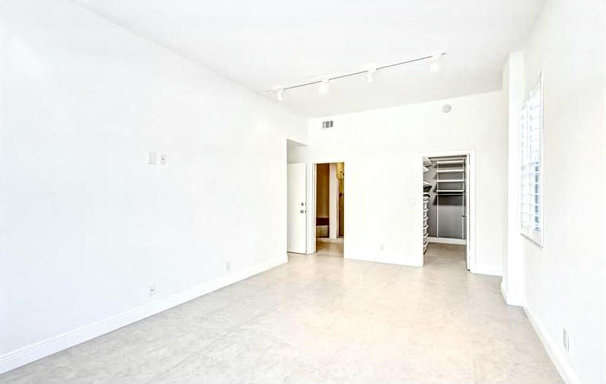 1701 S Flagler Drive 101