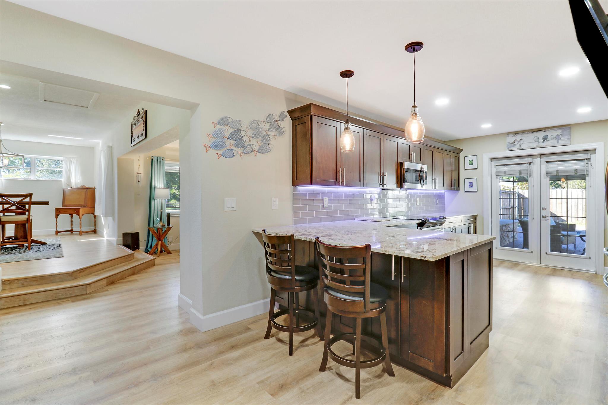 2867 Oak Drive