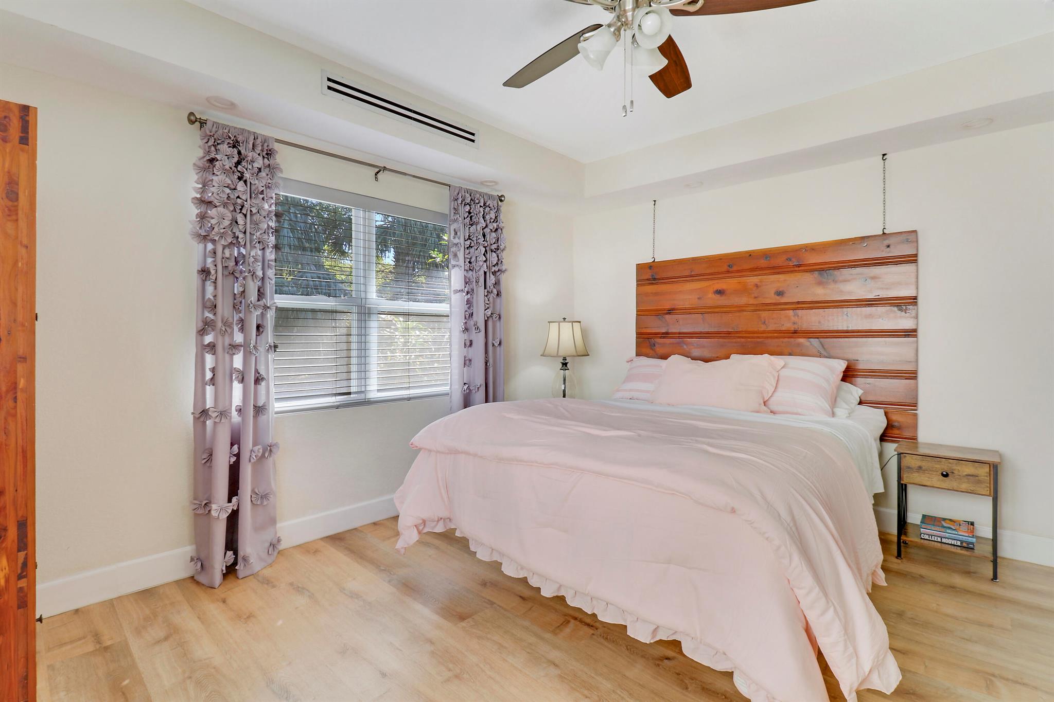 2867 Oak Drive