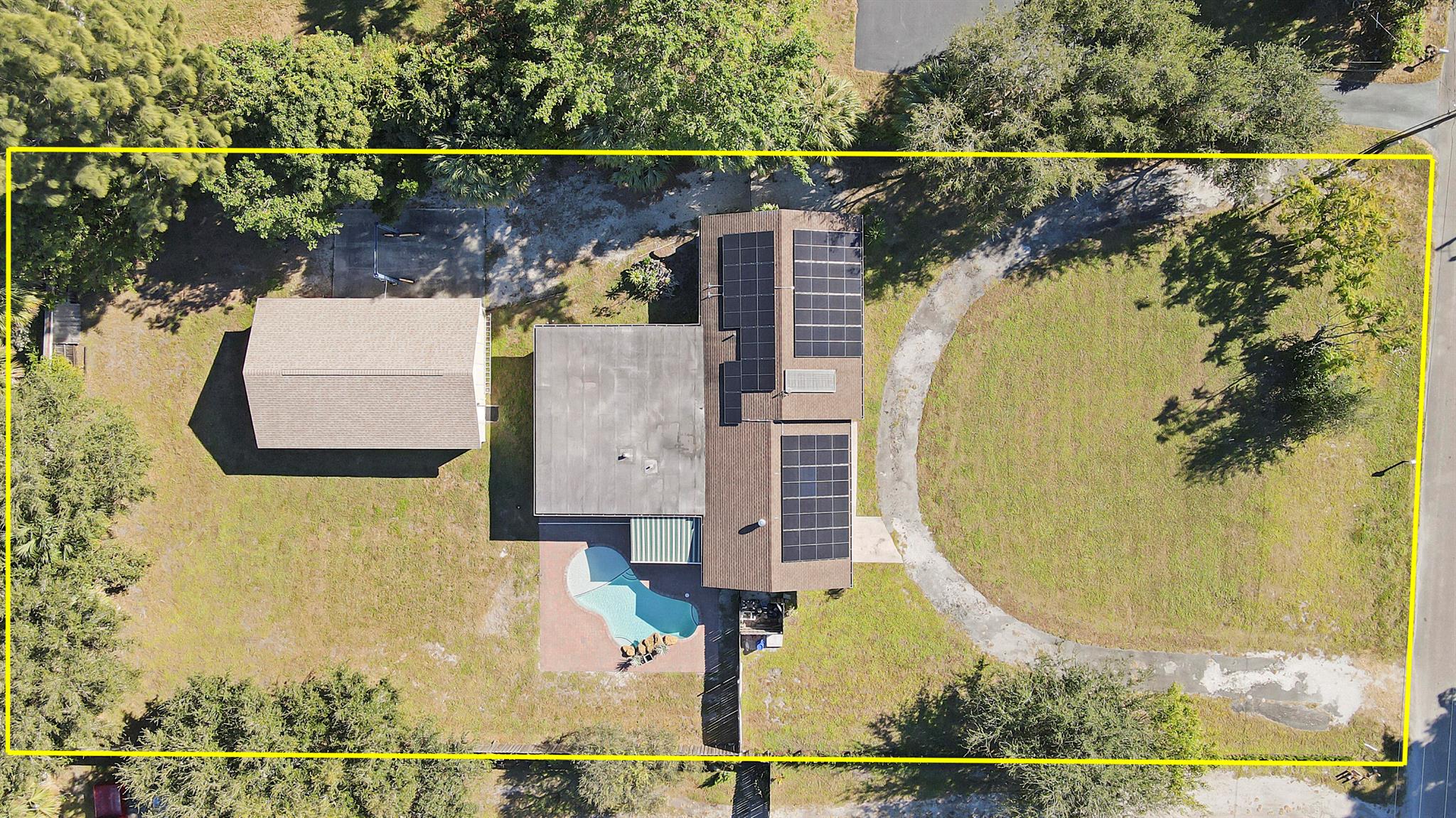 2867 Oak Drive