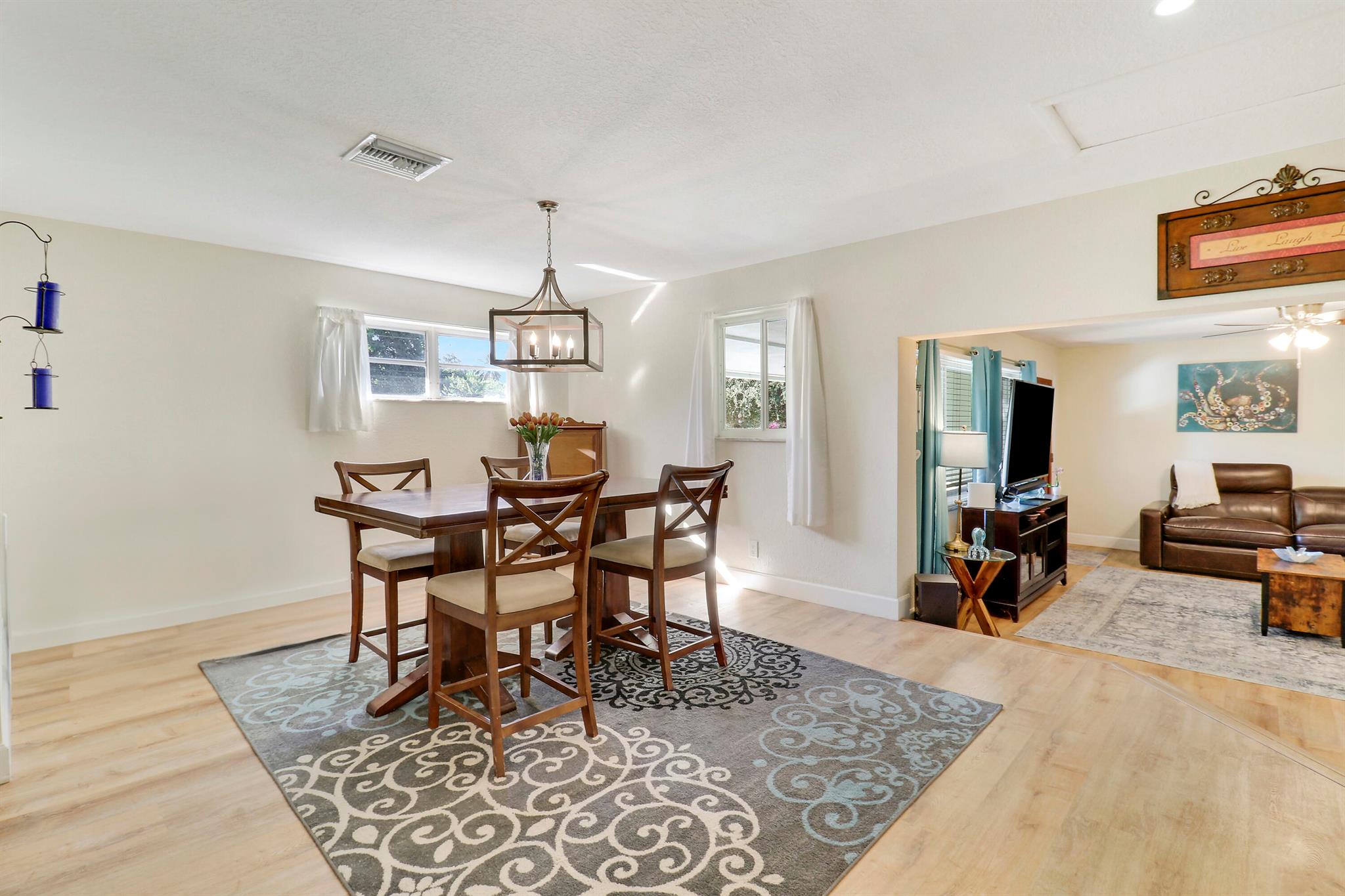 2867 Oak Drive