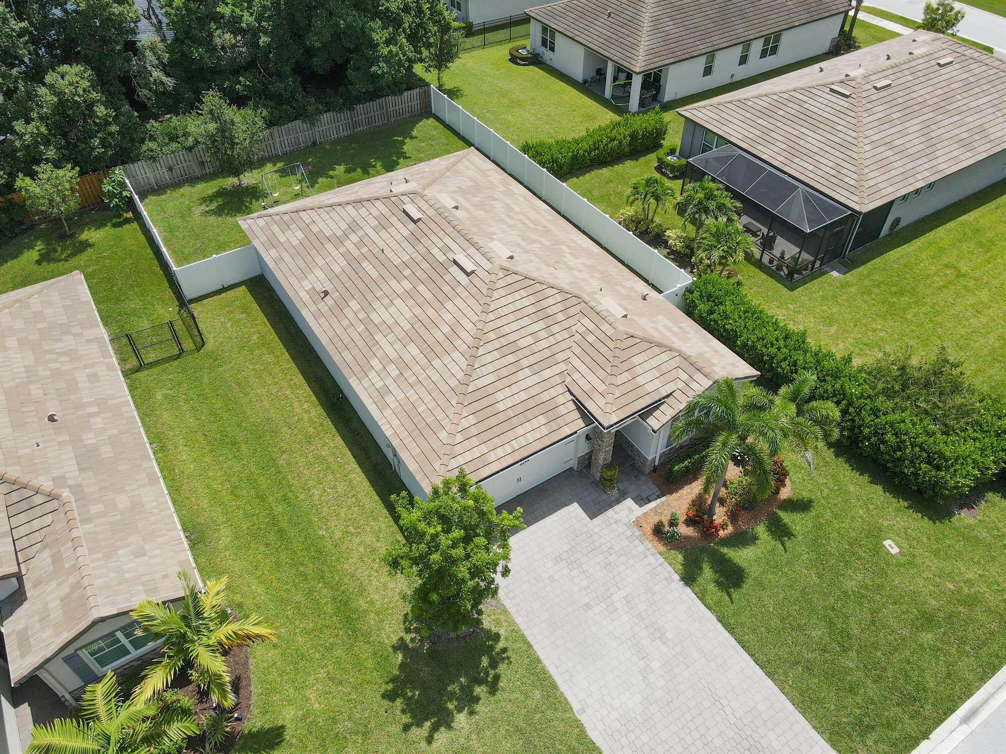 2244 SW Strawberry Terrace