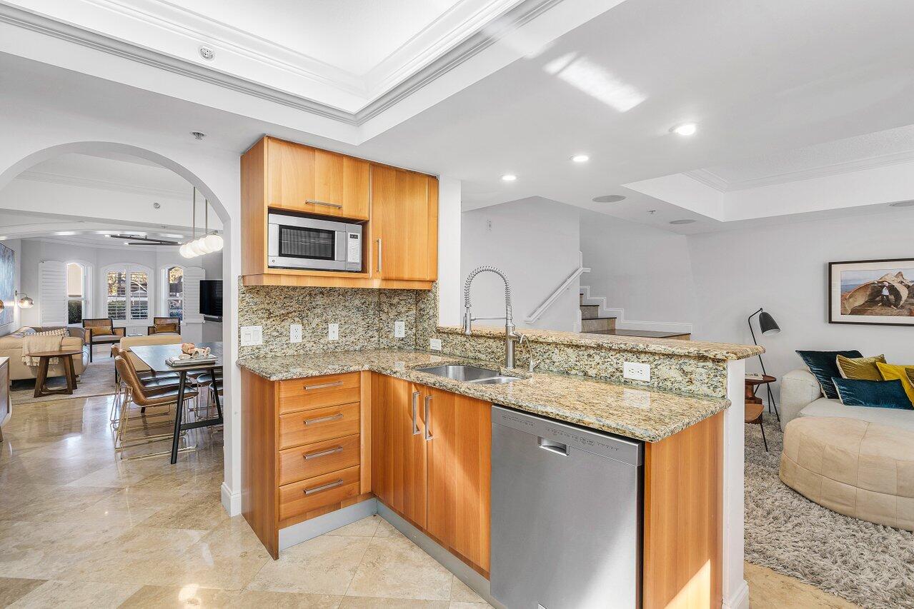 2051 SE 3rd Street Th-4