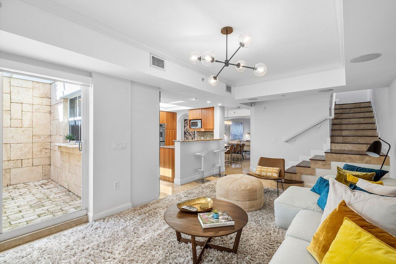 2051 SE 3rd Street Th-4