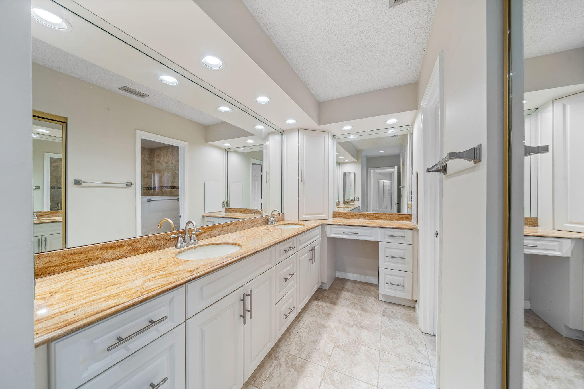 22002 Colony Drive