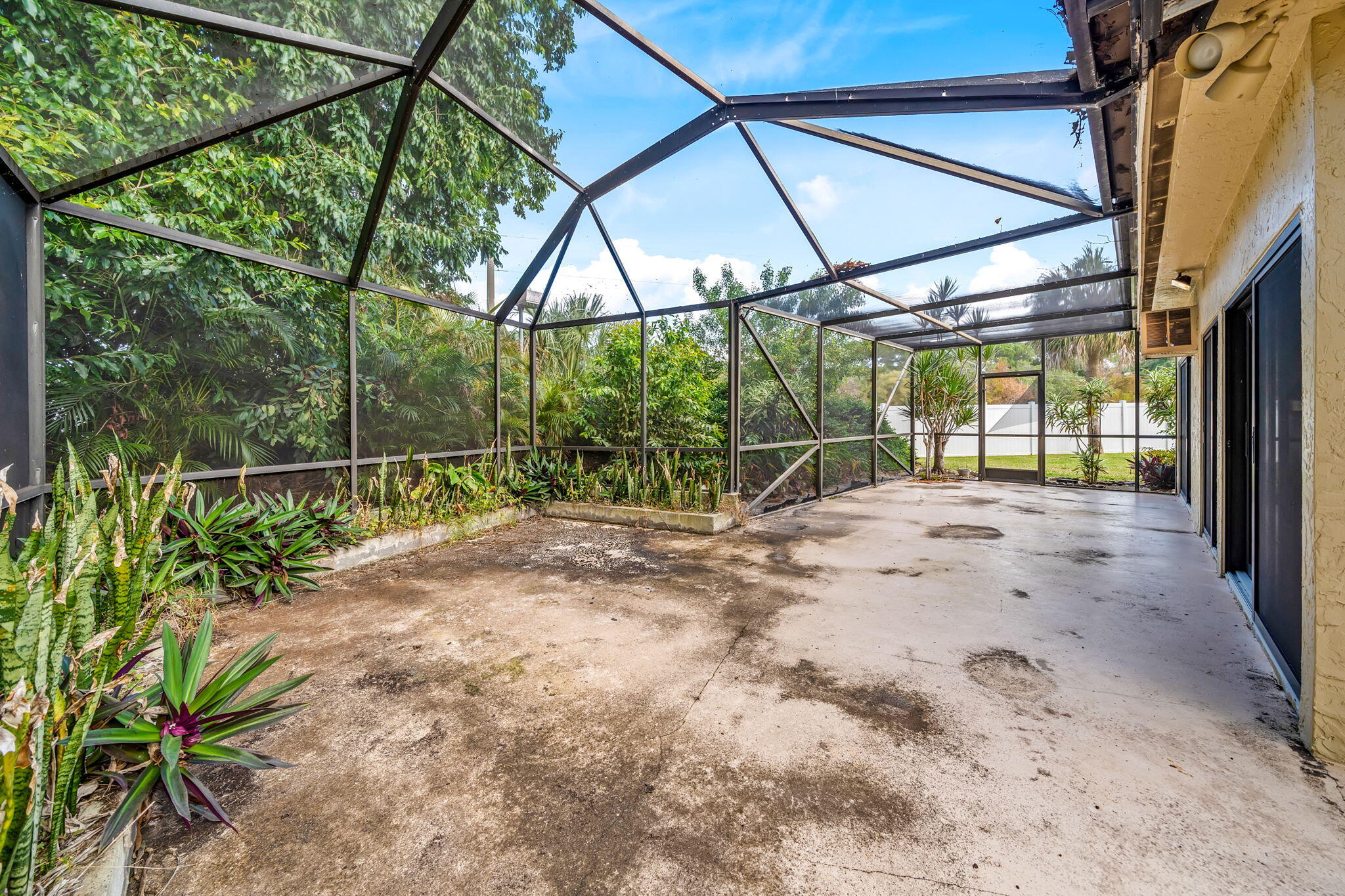 22002 Colony Drive