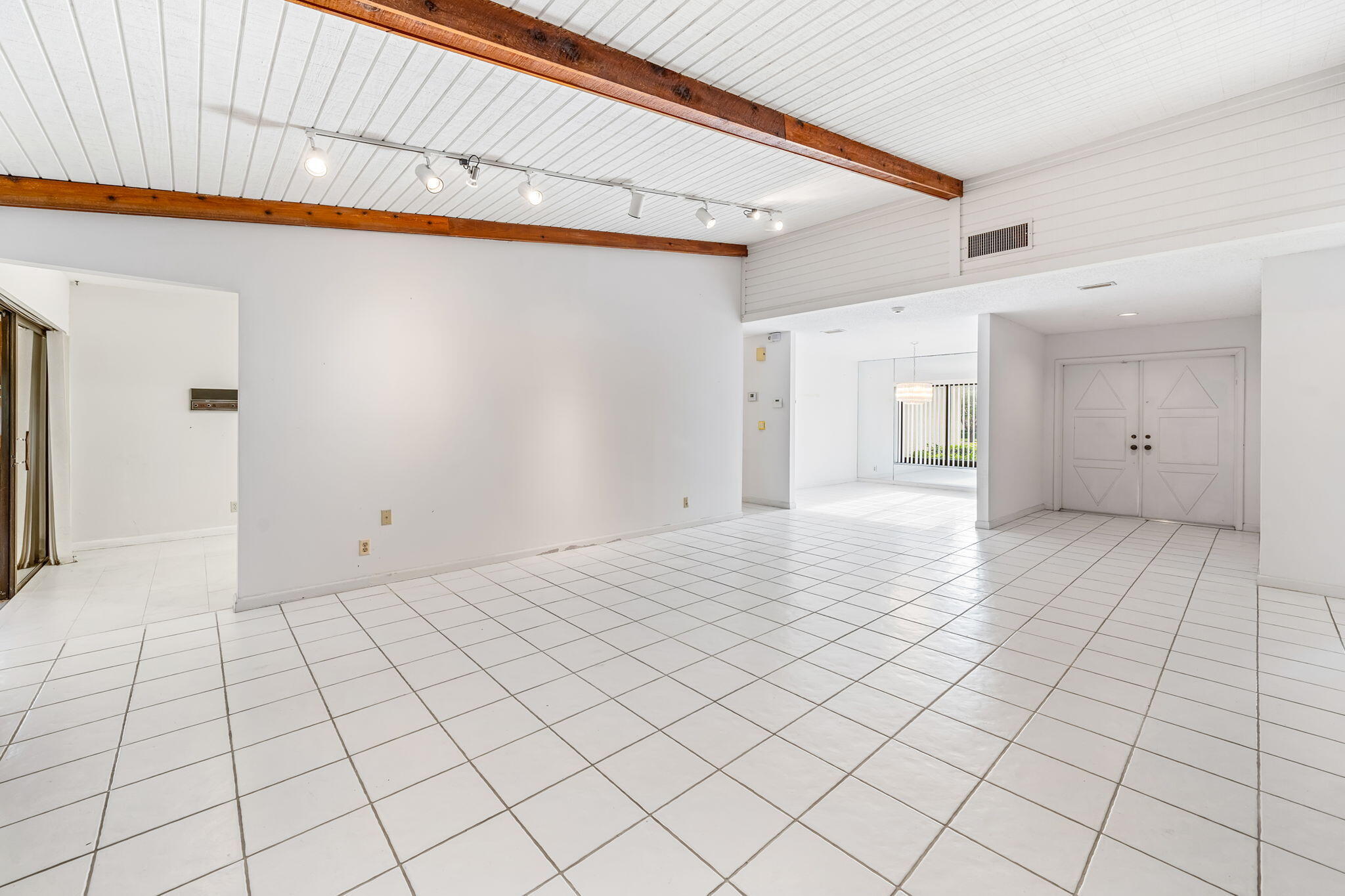 22002 Colony Drive