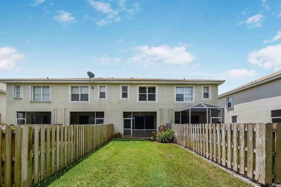 9687 Lago Drive