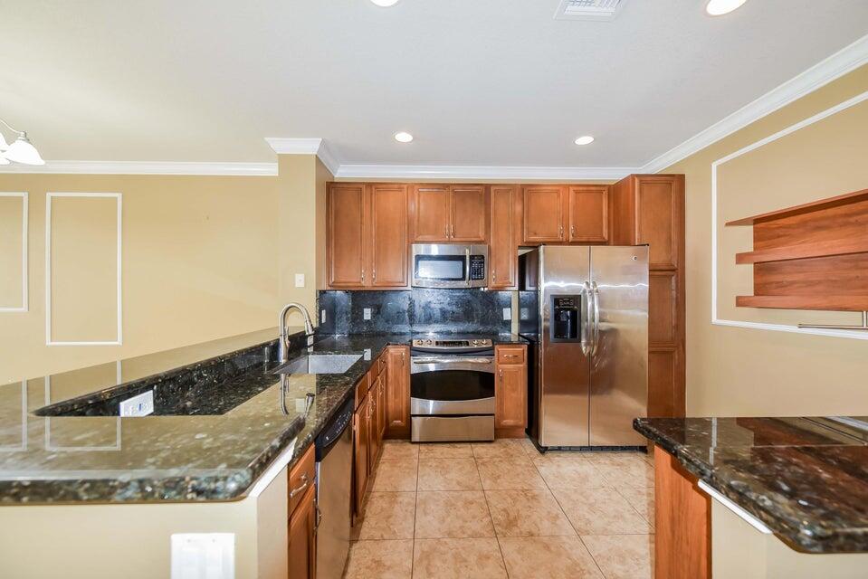 9687 Lago Drive