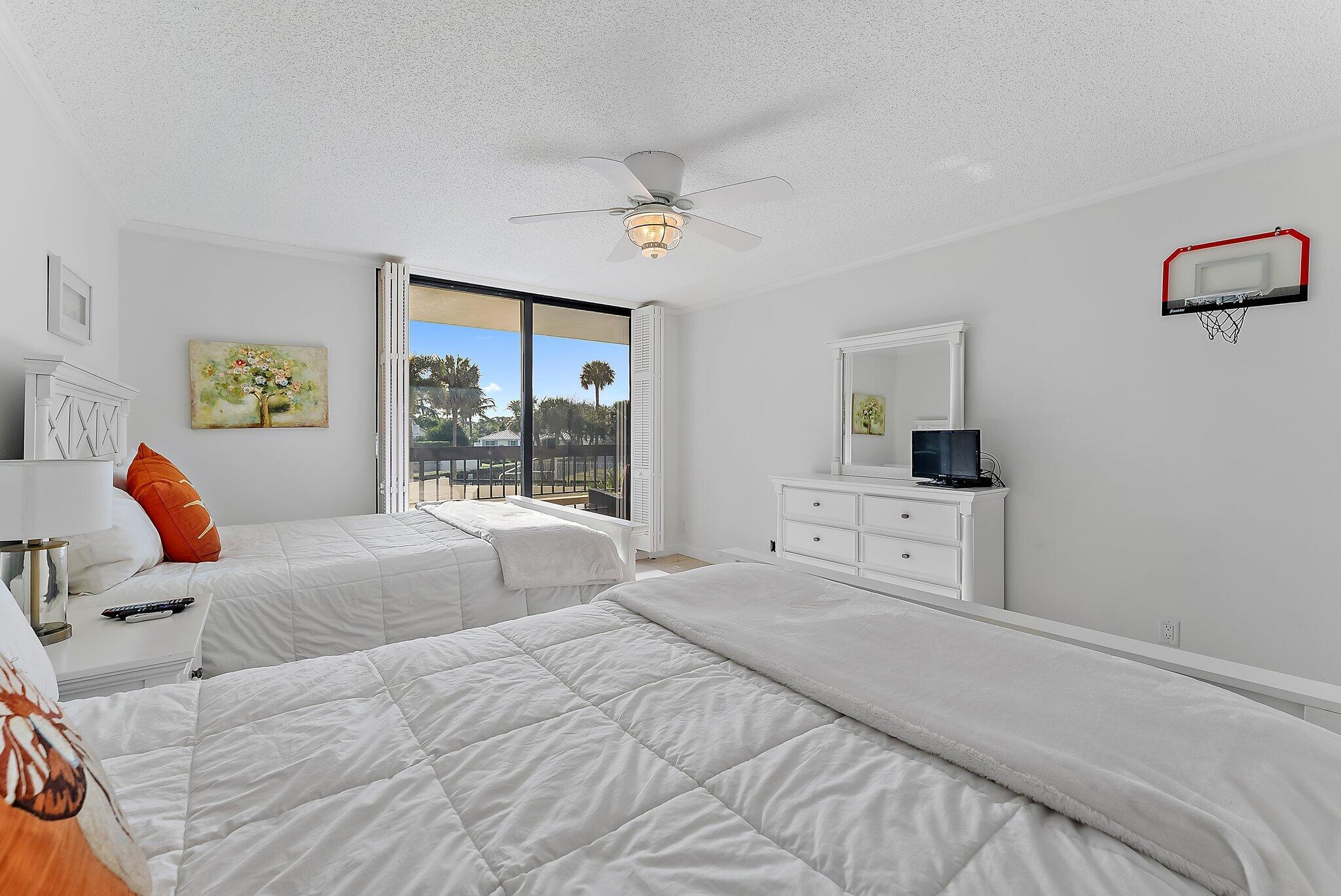 50 Beach 103 Road
