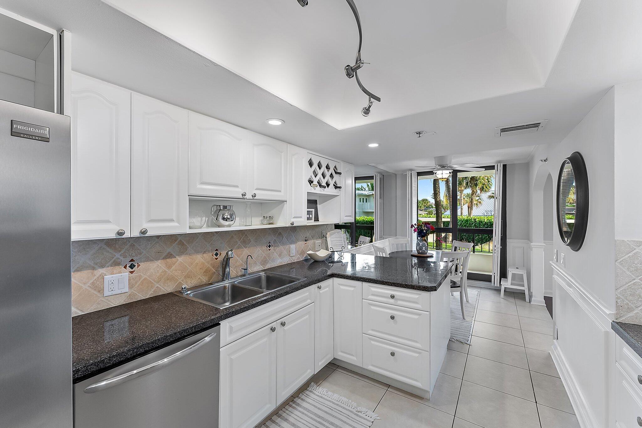 50 Beach 103 Road