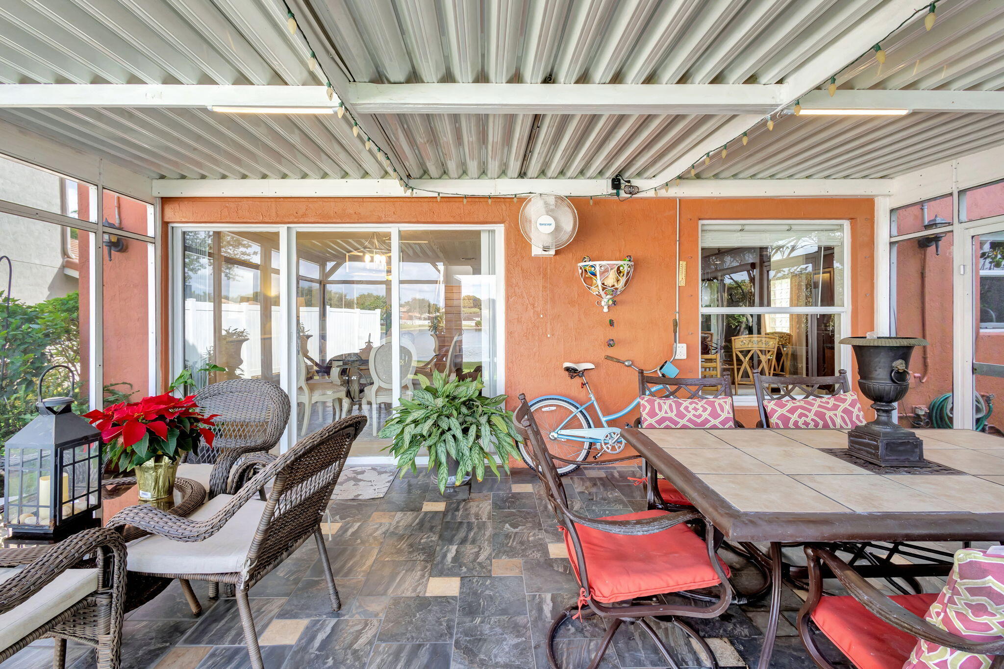 3194 Turtle Cove