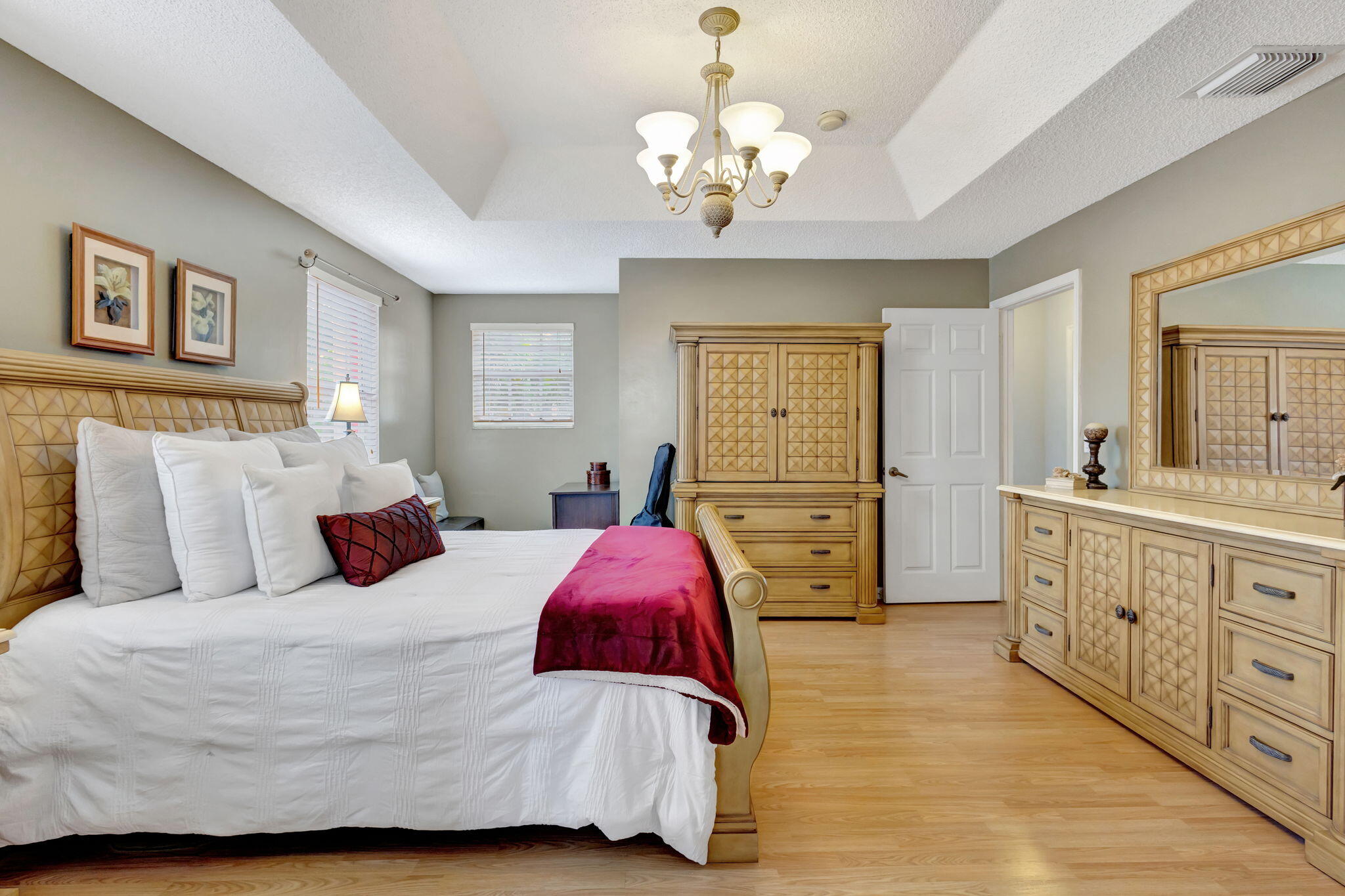 3194 Turtle Cove