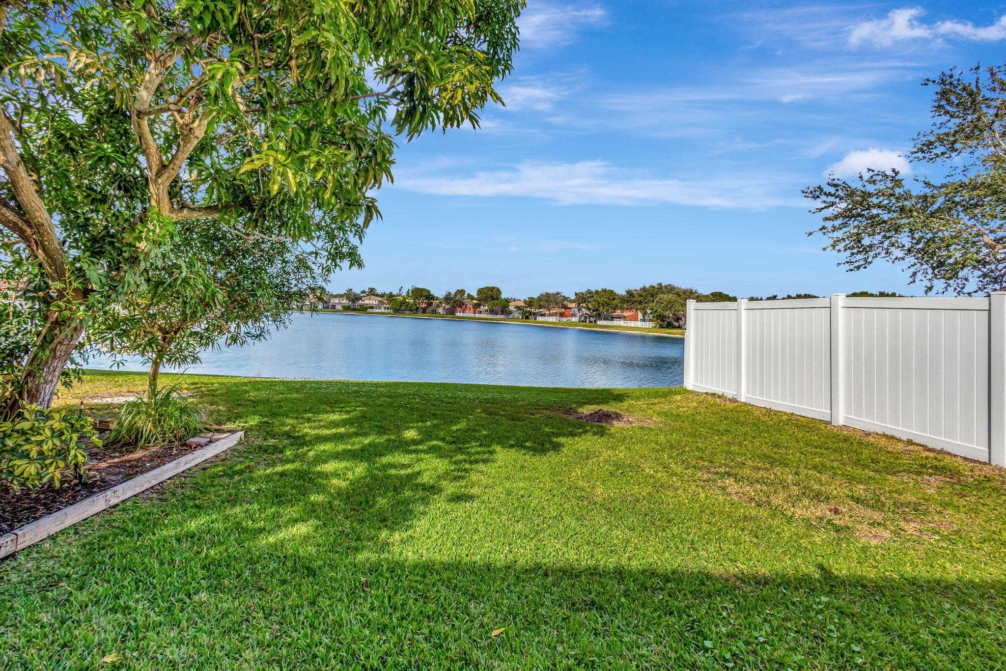 3194 Turtle Cove