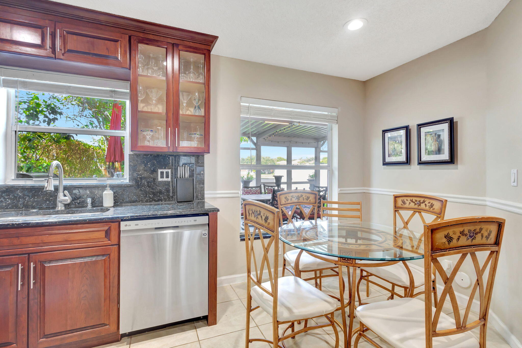 3194 Turtle Cove
