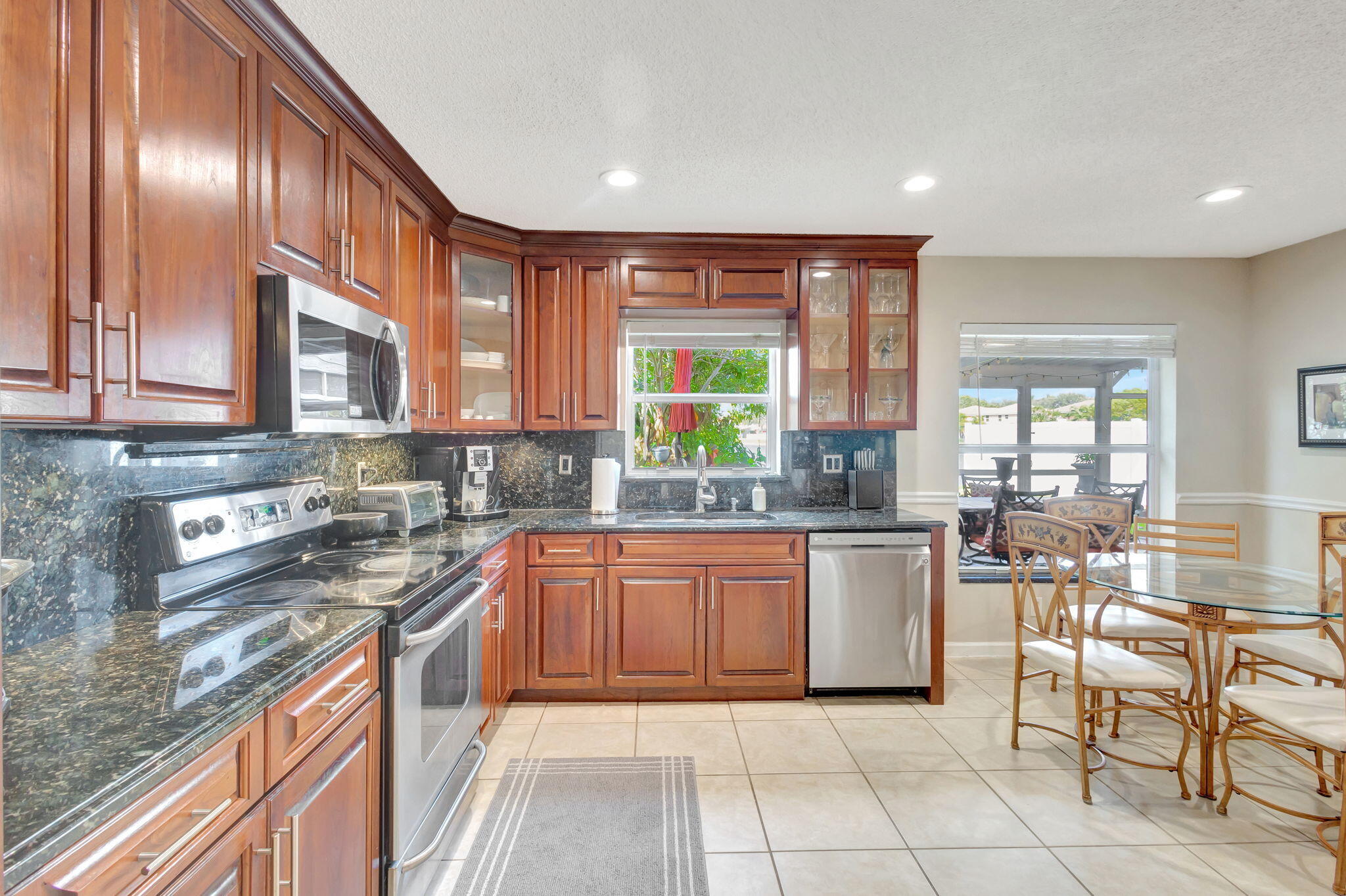 3194 Turtle Cove
