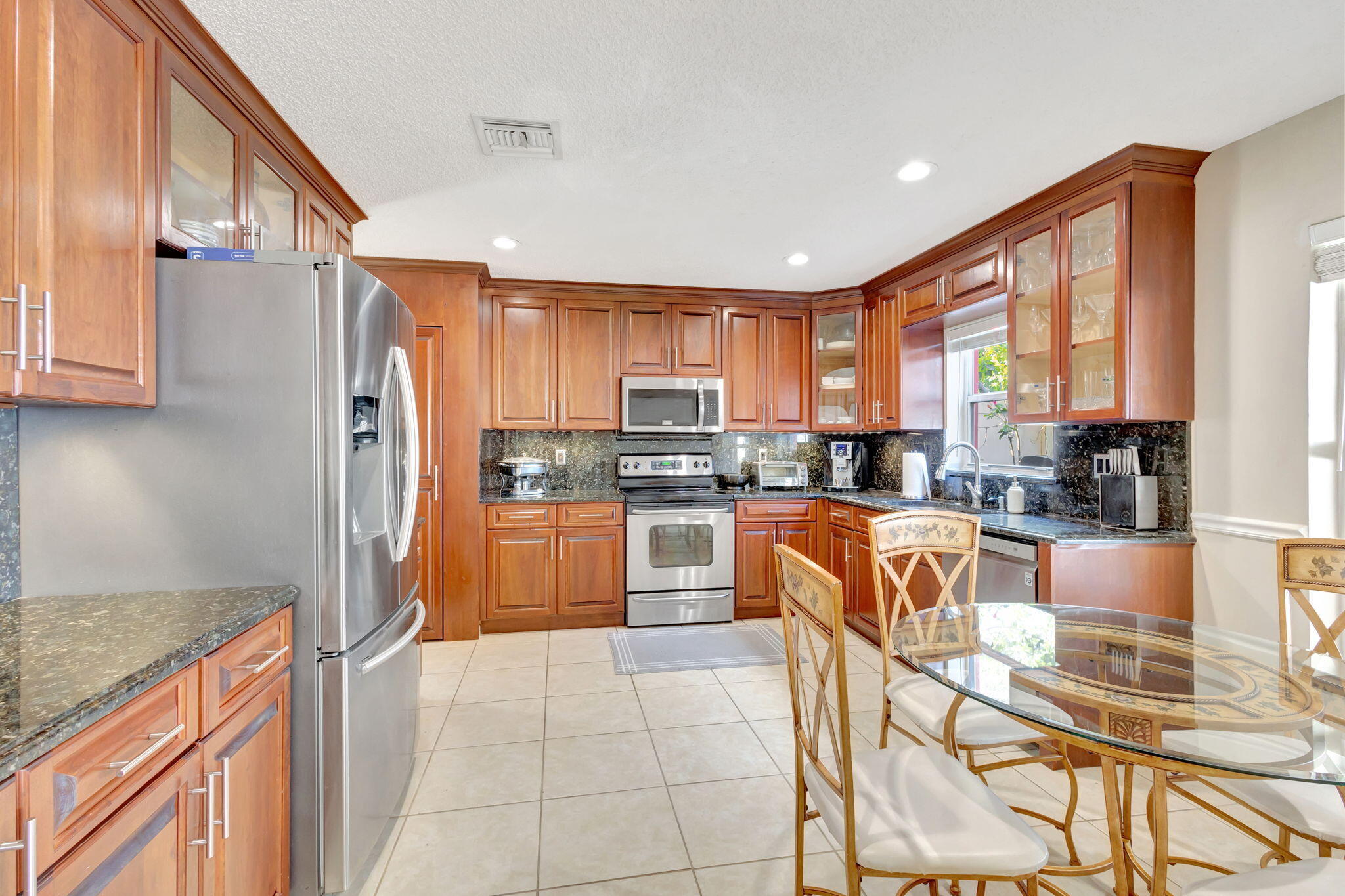 3194 Turtle Cove