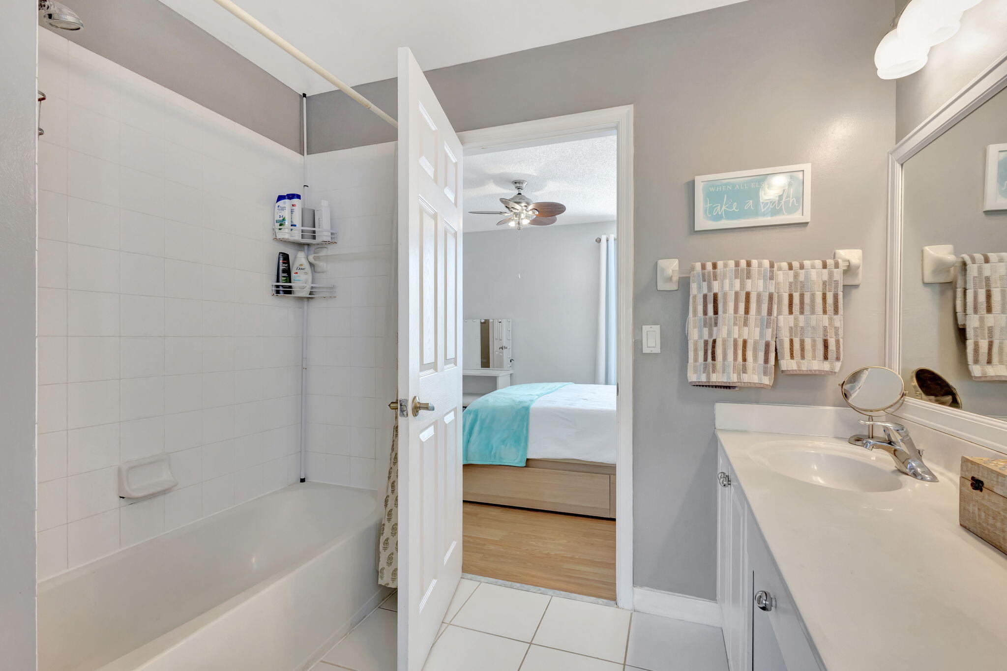 3194 Turtle Cove