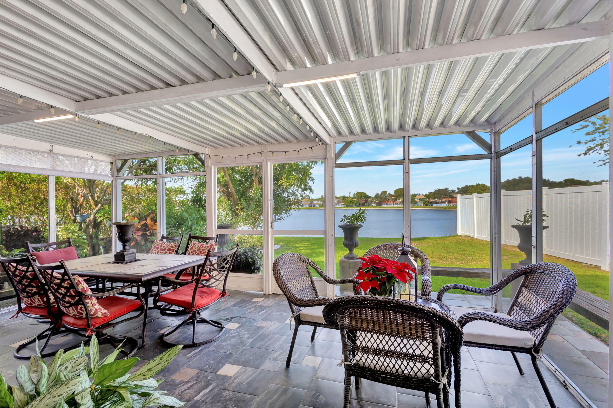 3194 Turtle Cove