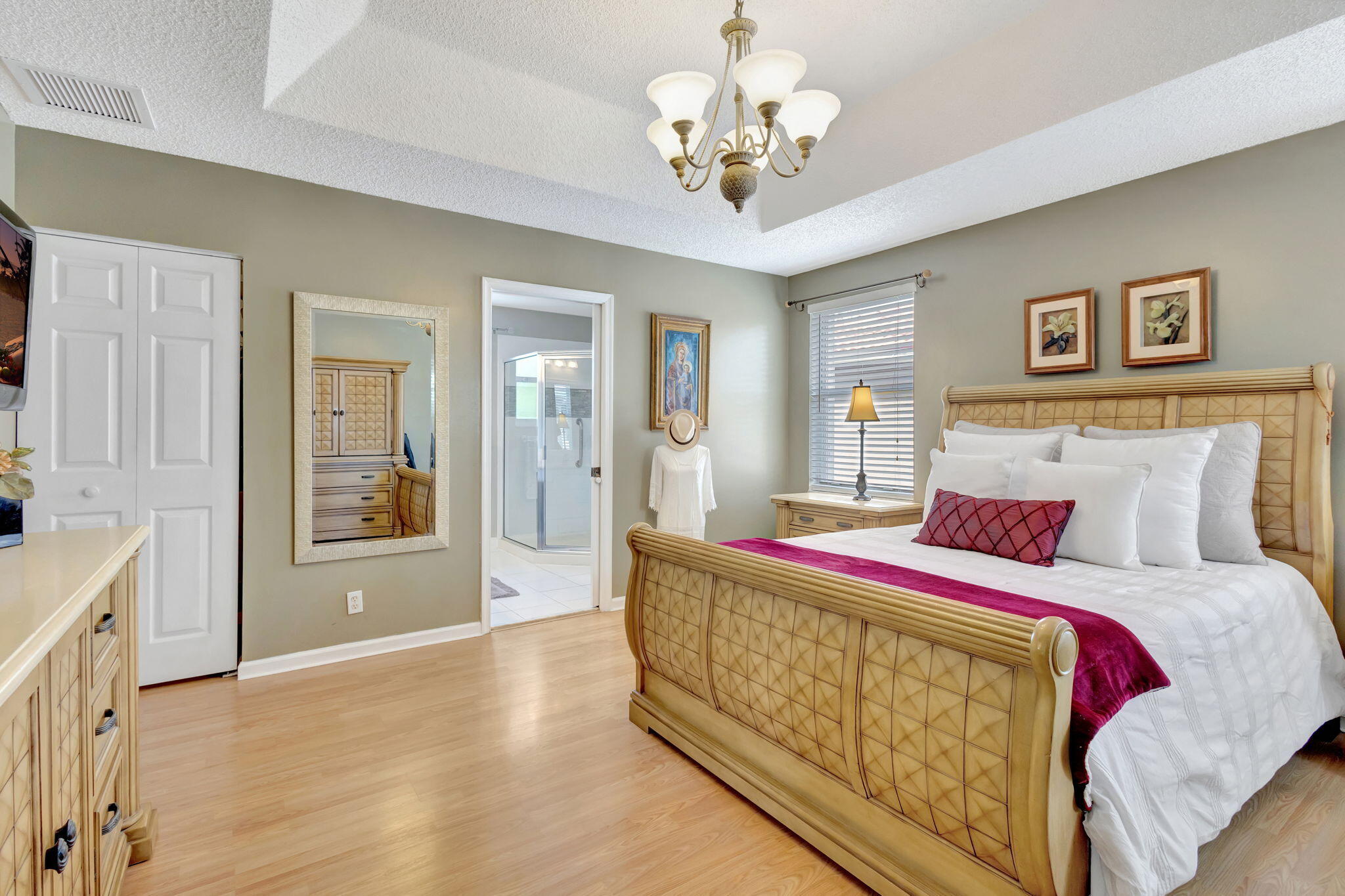 3194 Turtle Cove