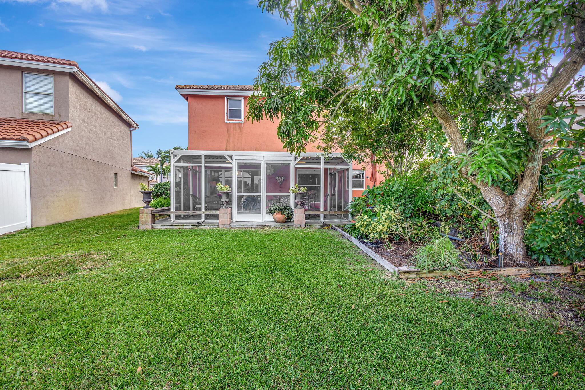 3194 Turtle Cove