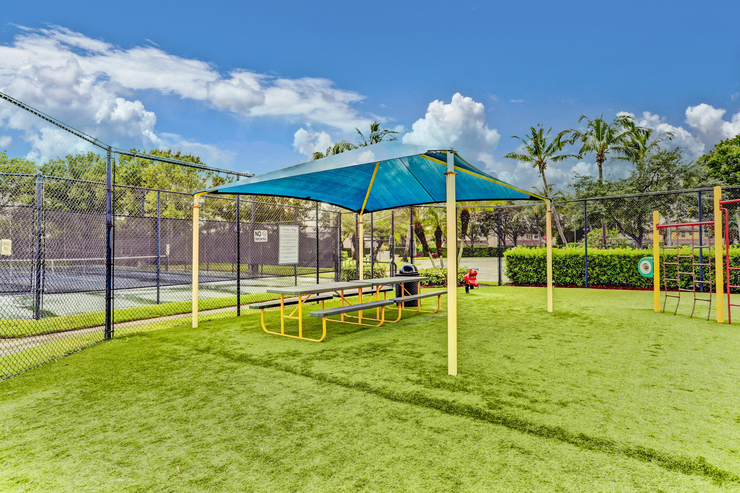 3194 Turtle Cove