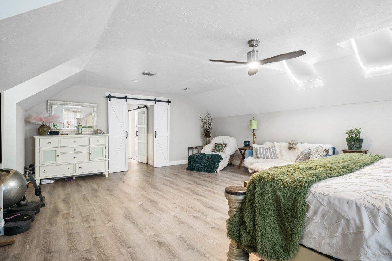 17081 Mellen Lane