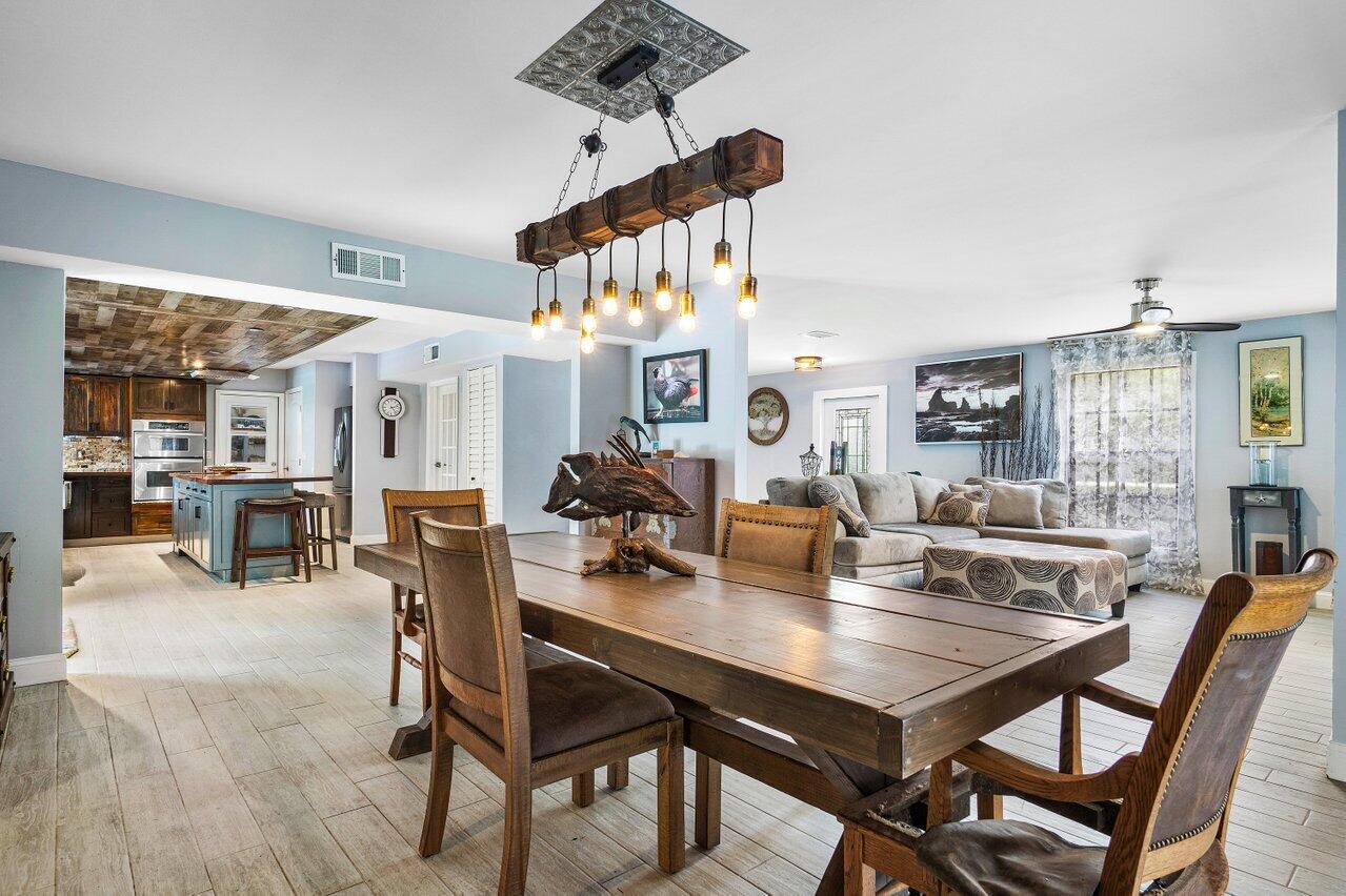 17081 Mellen Lane