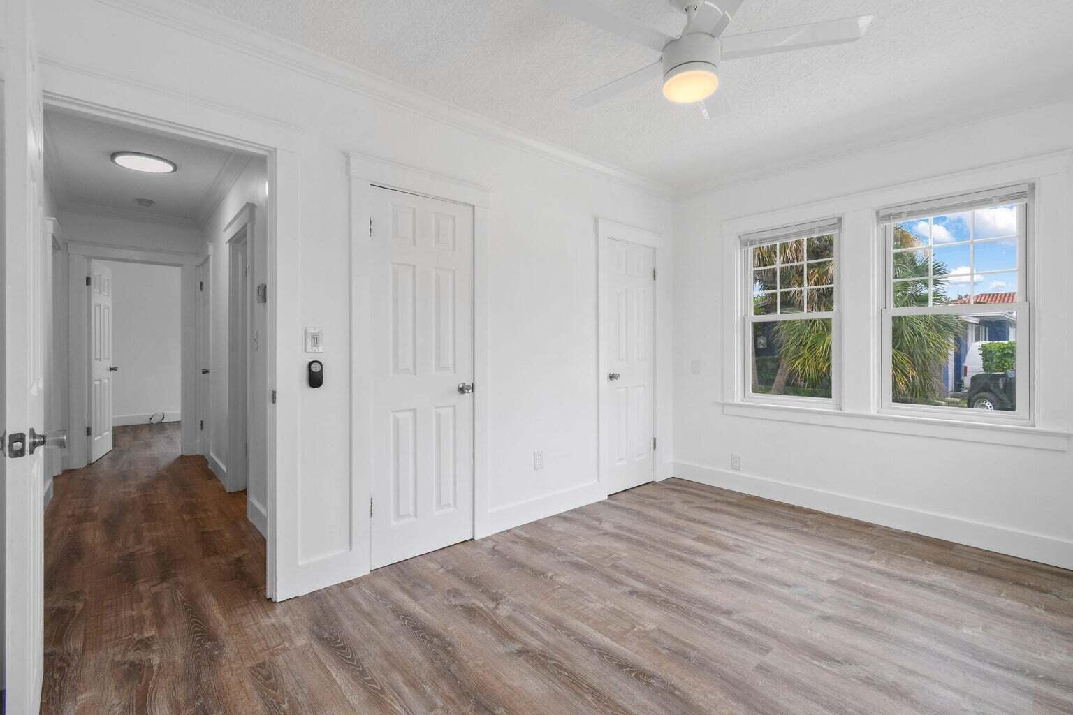 415 Greenbriar Drive 1