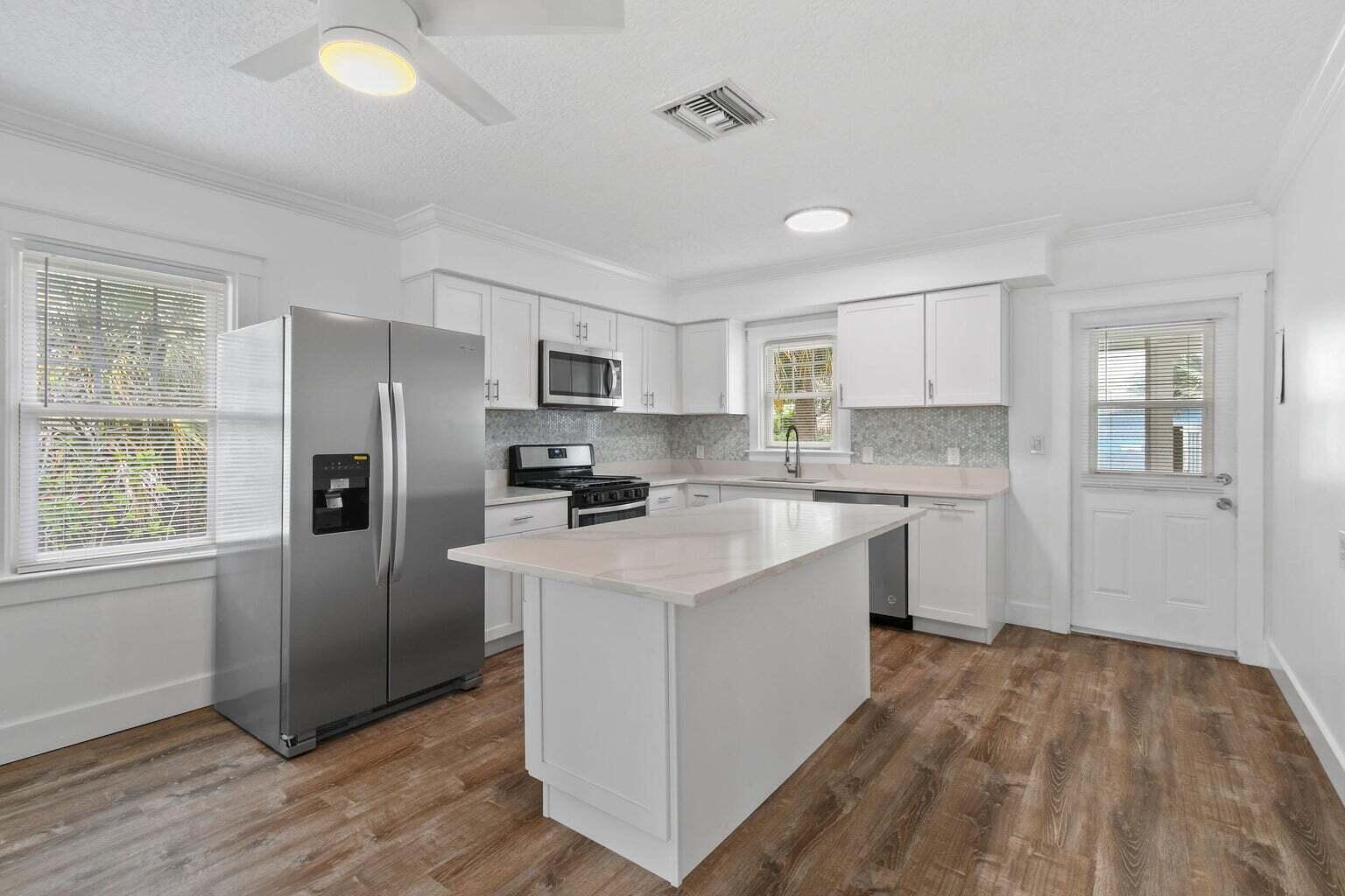 415 Greenbriar Drive 1