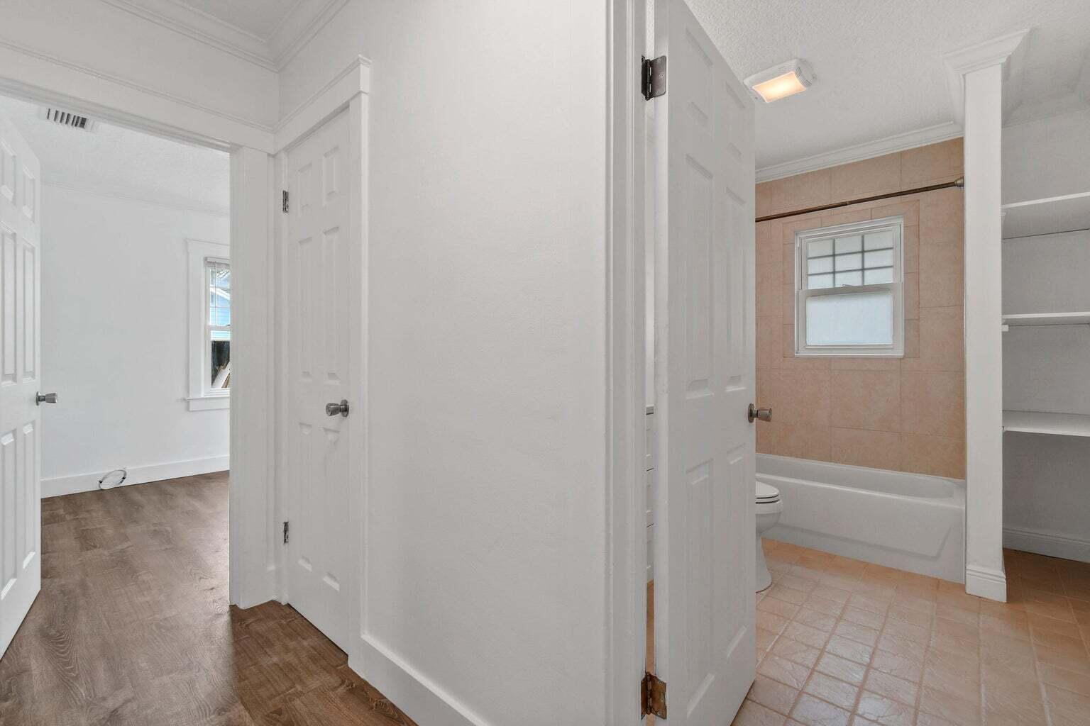 415 Greenbriar Drive 1