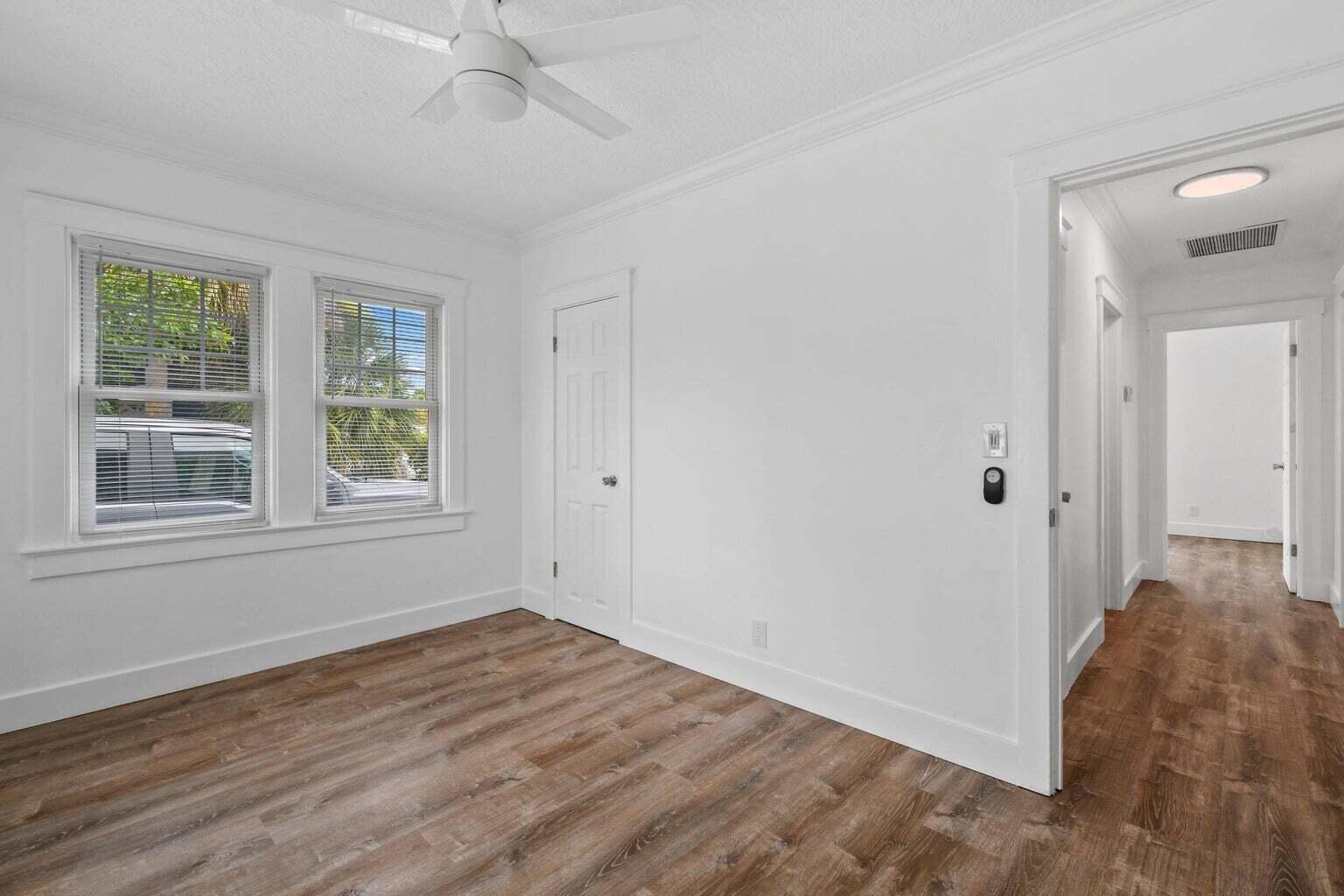 415 Greenbriar Drive 1