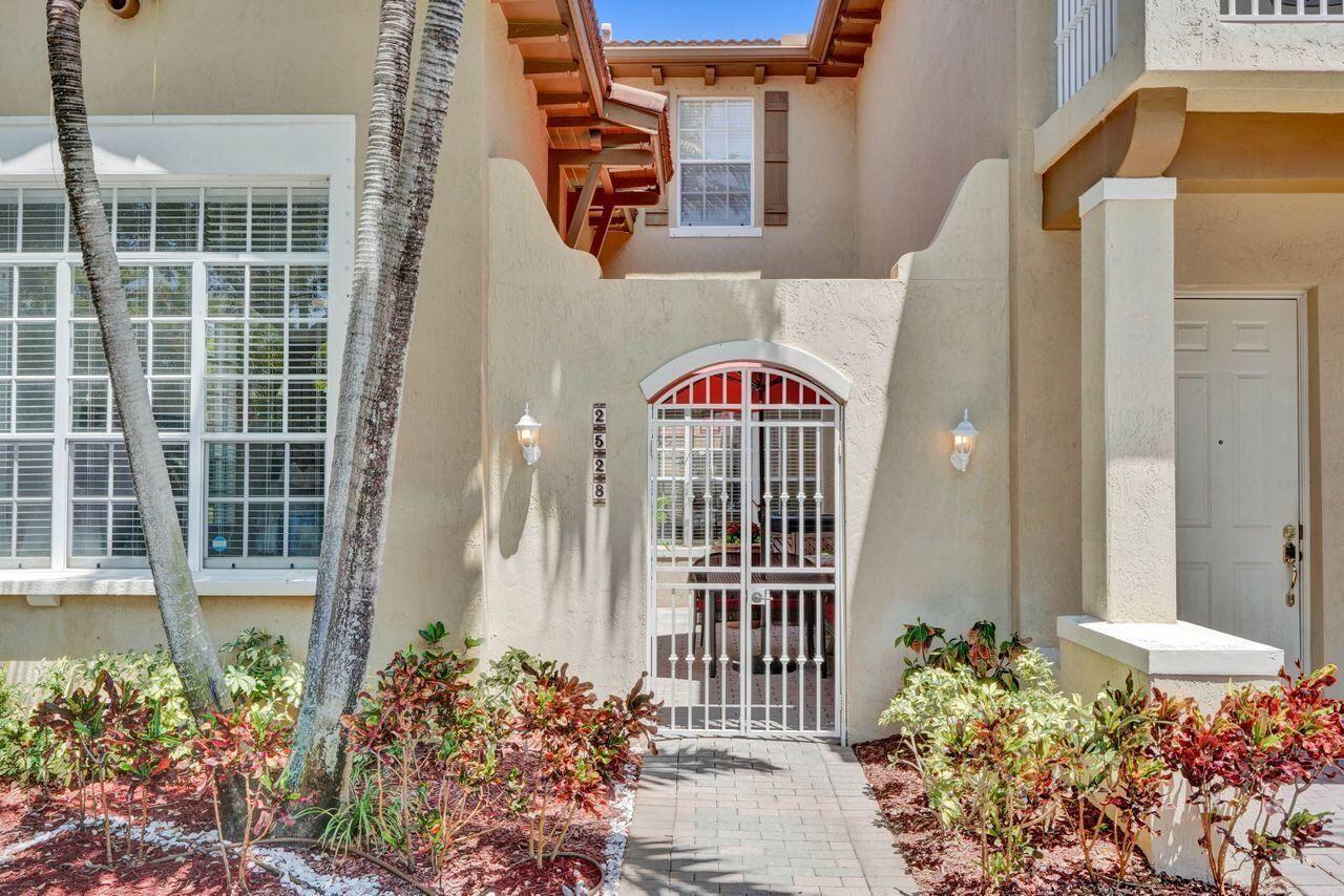 2528 NW 4th Street