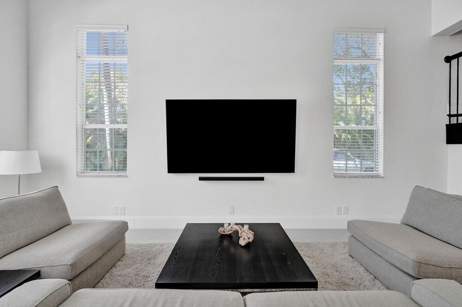 2528 NW 4th Street