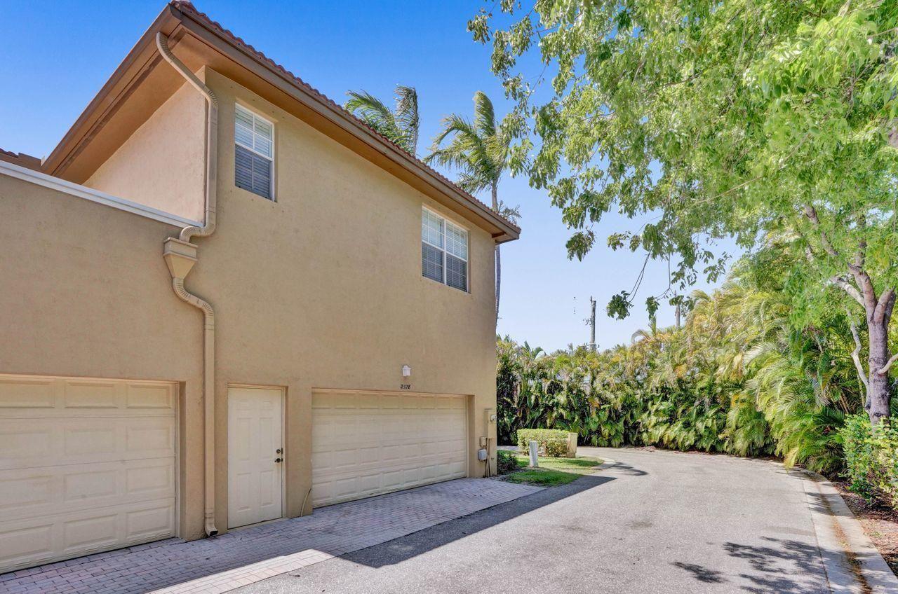 2528 NW 4th Street