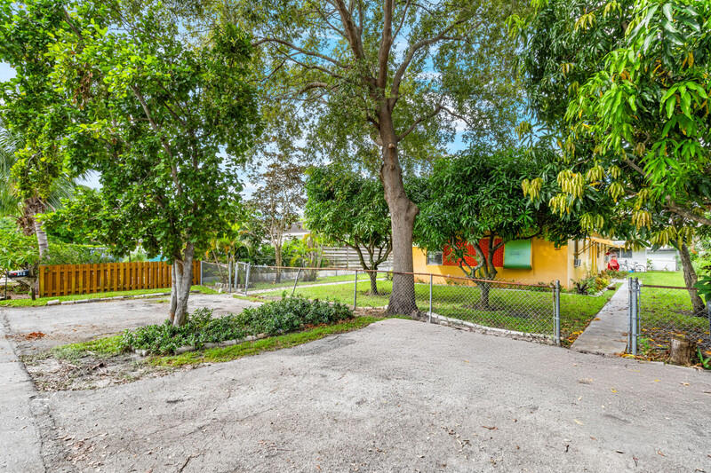 213 NE 9th Street