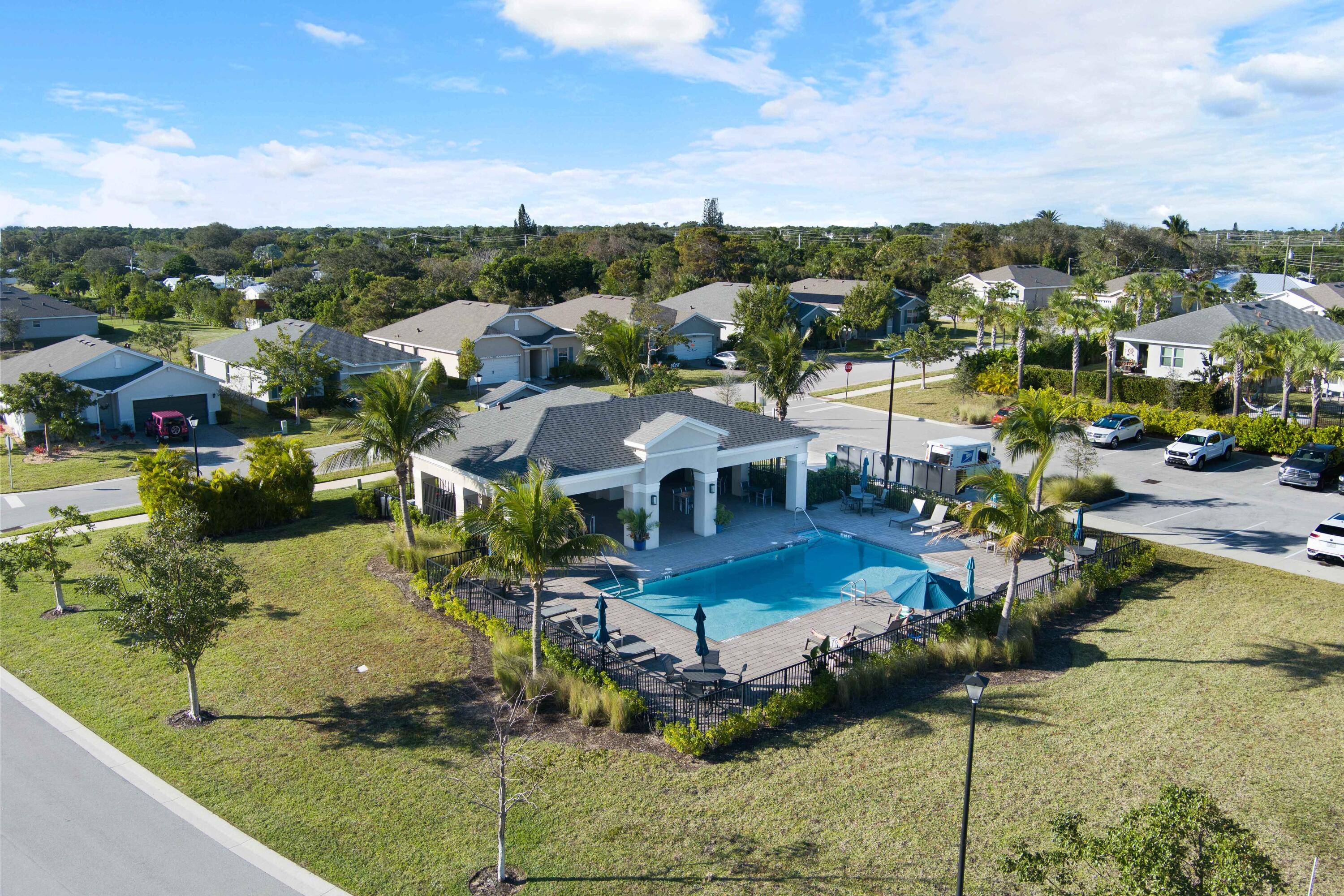 1413 NE White Pine Terrace